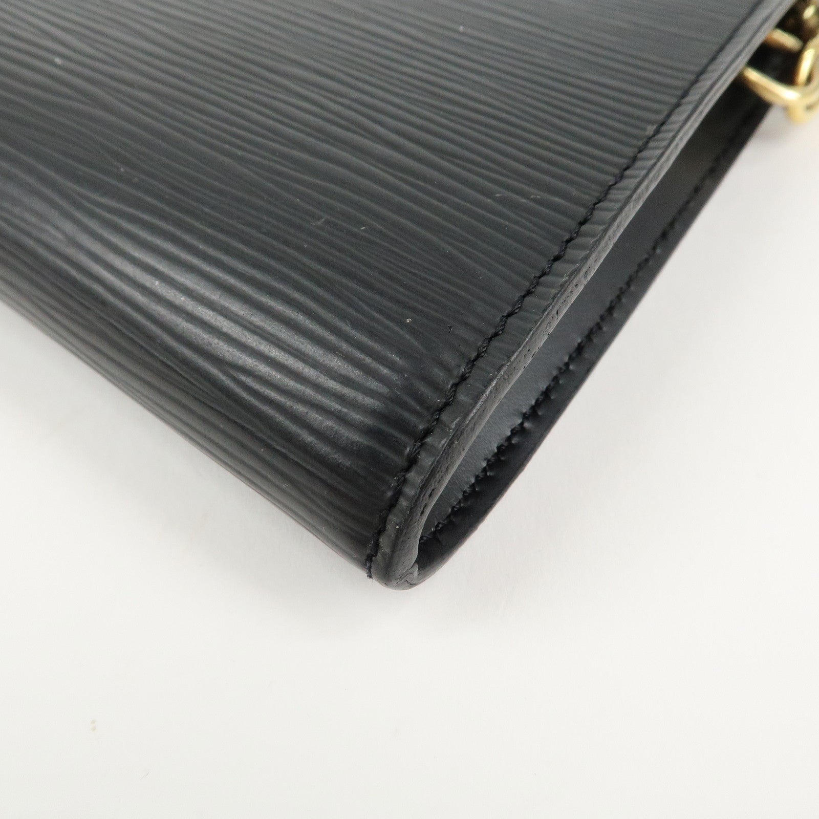 Louis Vuitton Epi Pochette Accessoires Hand Bag Noir M52942 Used