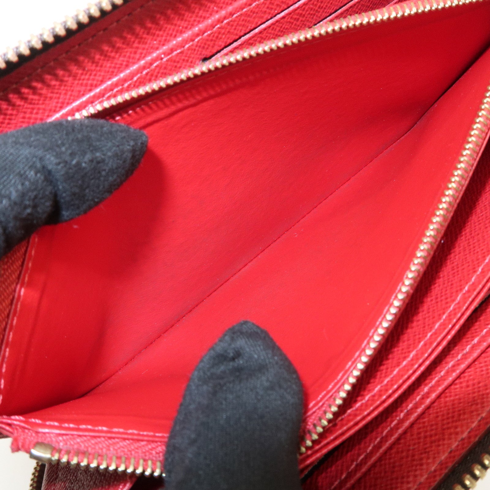 Louis Vuitton Monogram Canvas LV World Tour Zippy Wallet M62149