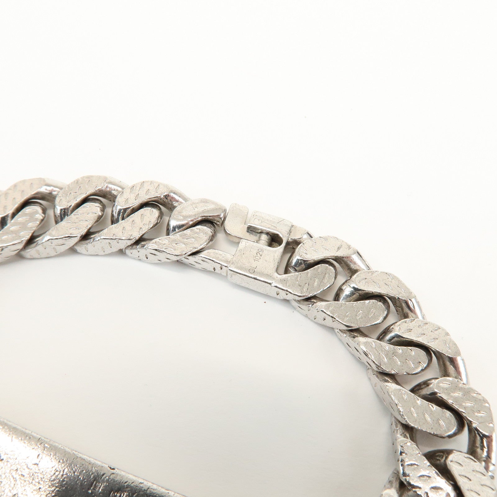 Louis Vuitton Metal Bracelet Montaigne Silver M66119