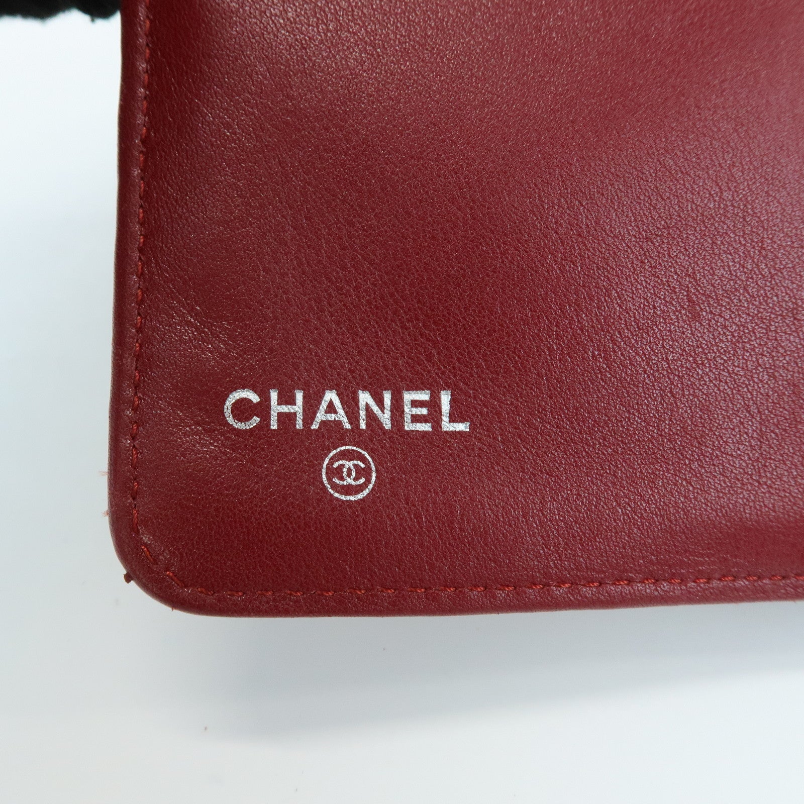 CHANEL COCO Mark Matelasse Caviarskin Compact Wallet Bordeaux