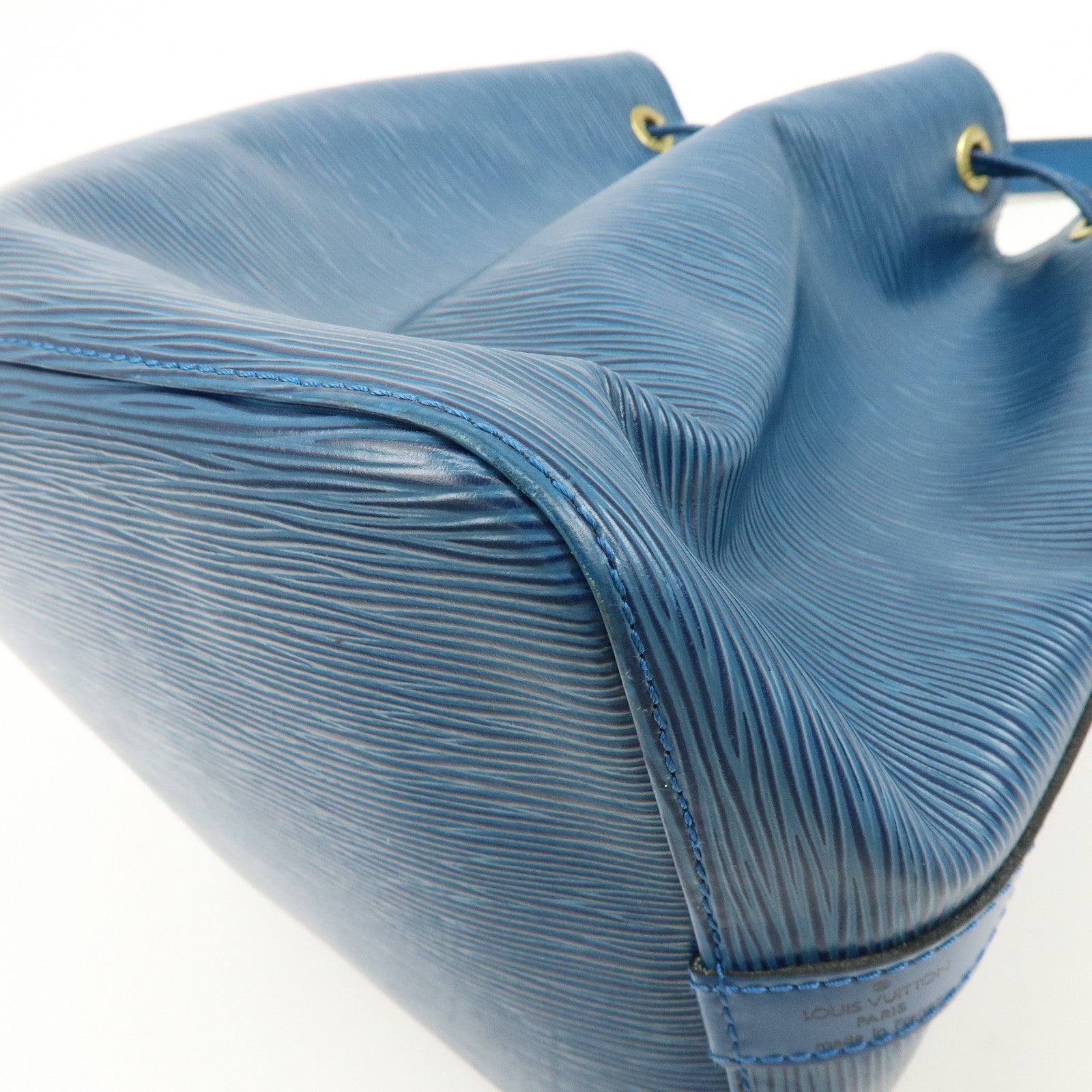 Louis Vuitton Epi Petit Noe Shoulder Bag Toledo Blue M44105