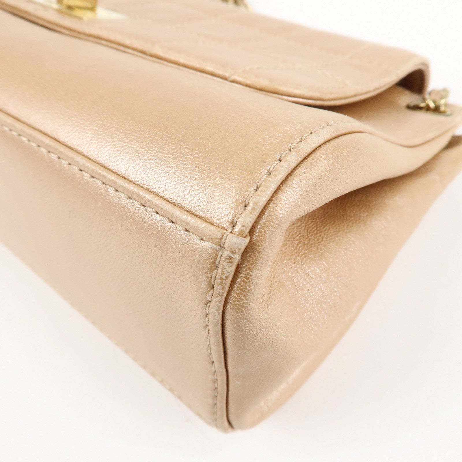 CHANEL Chocolate Bar Leather Chain Shoulder Bag Pink Gold Used