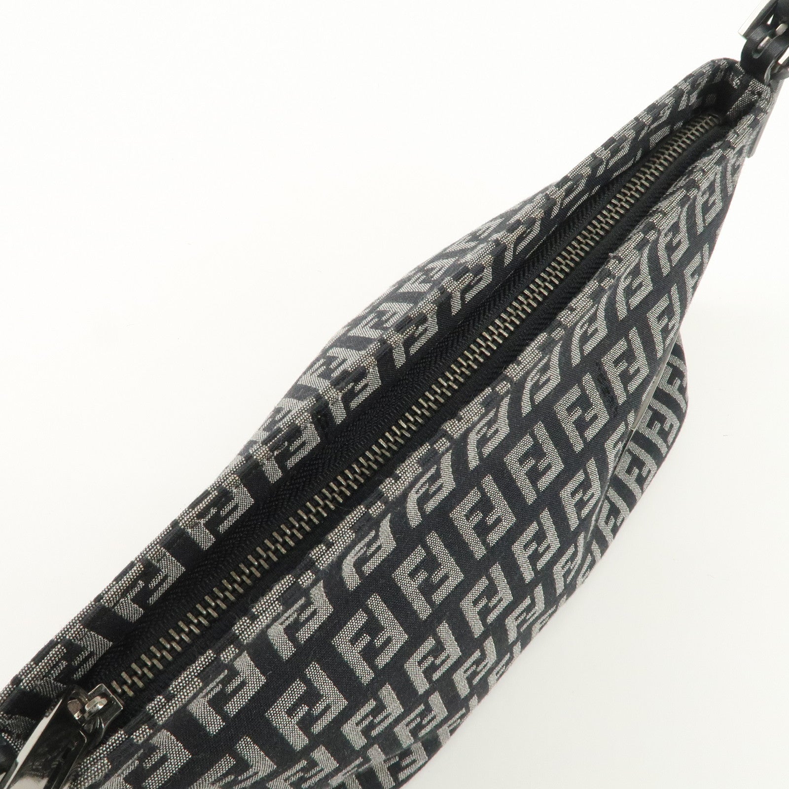 FENDI Zucchino Canvas Leather Shoulder Bag Black 266360 Used