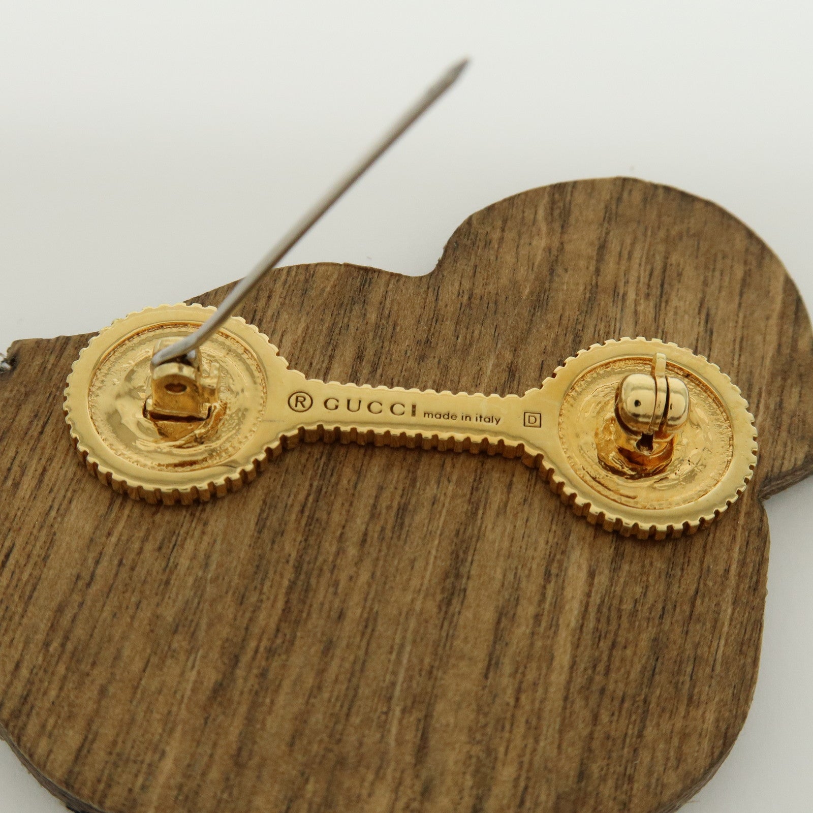 GUCCI Interlocking G Bird Motif Wood Brooch Breast Pin Red Blue