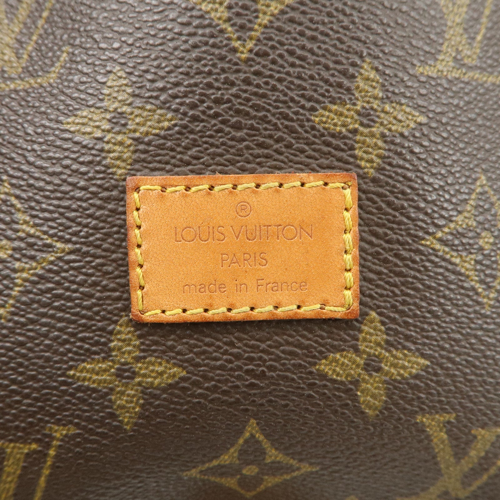 Louis Vuitton Monogram Saumur 30 Crossbody Bag Shoulder Bag M42256 Used
