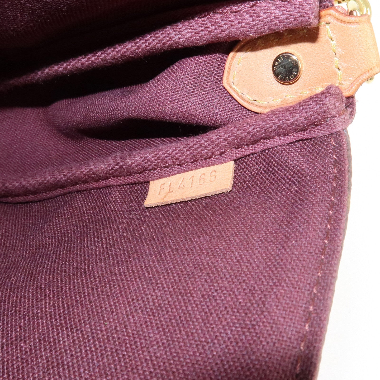 Louis Vuitton Monogram Favorite MM Shoulder Bag Brown M40718