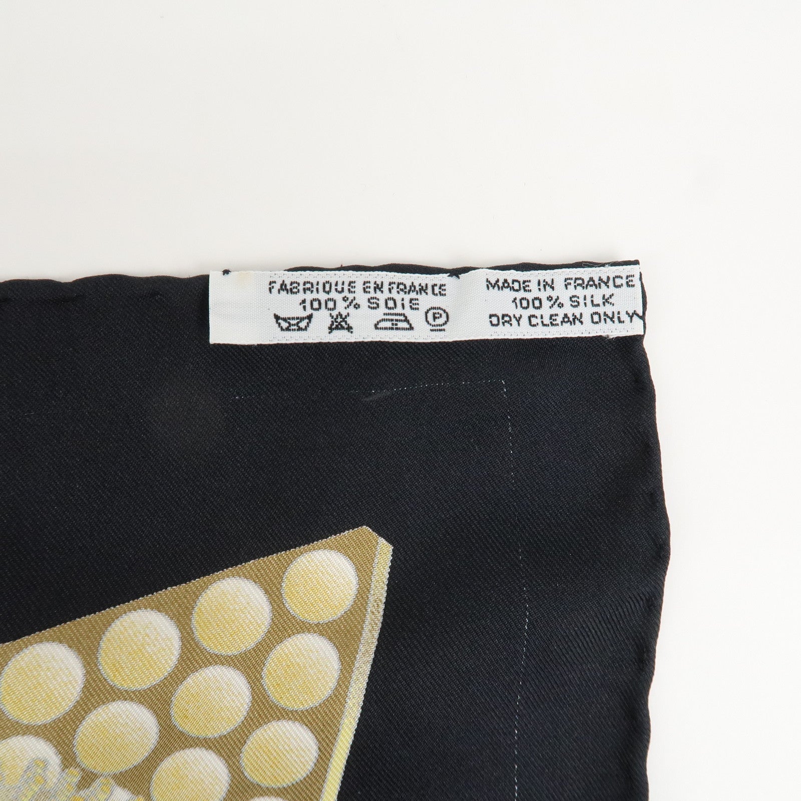 HERMES Carre 90 Silk 100% Scarf L'OR DES CHEFS Black Yellow Used