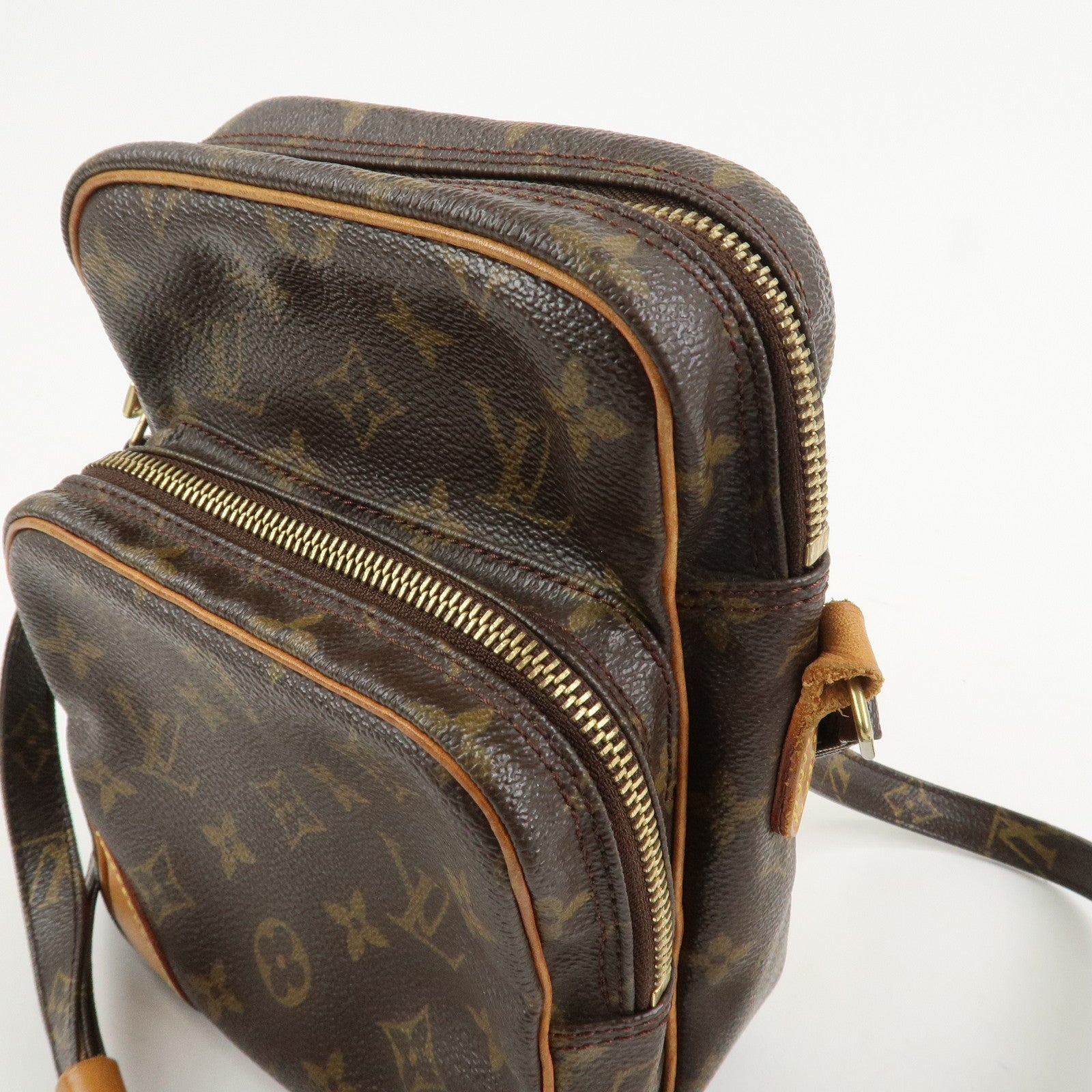 Louis Vuitton Monogram Amazone Shoulder Bag Crossbody Bag M45236