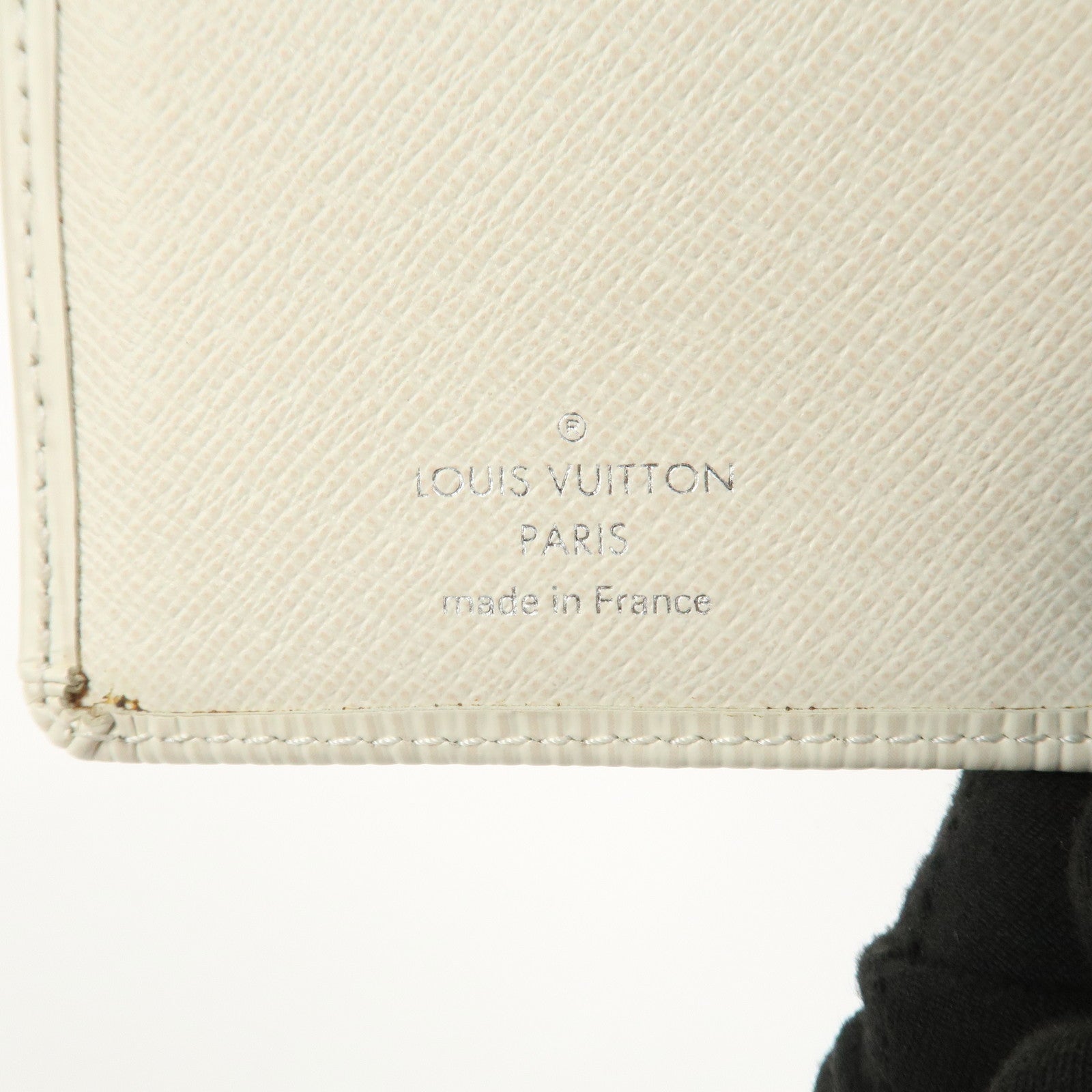 LLouis Vuitton Epi Portefeuille Koala Compact Wallet Ivoire M5801J