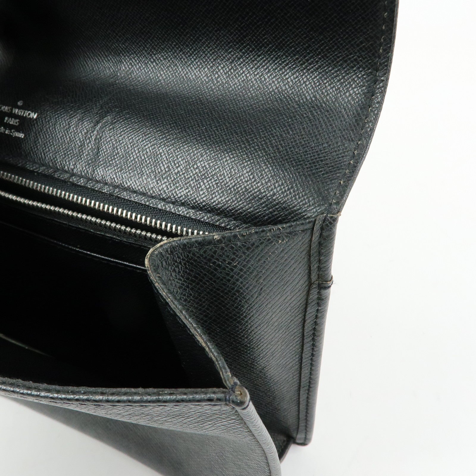 Louis Vuitton Taiga Leather Selenga Clutch Bag Ardoise M30782