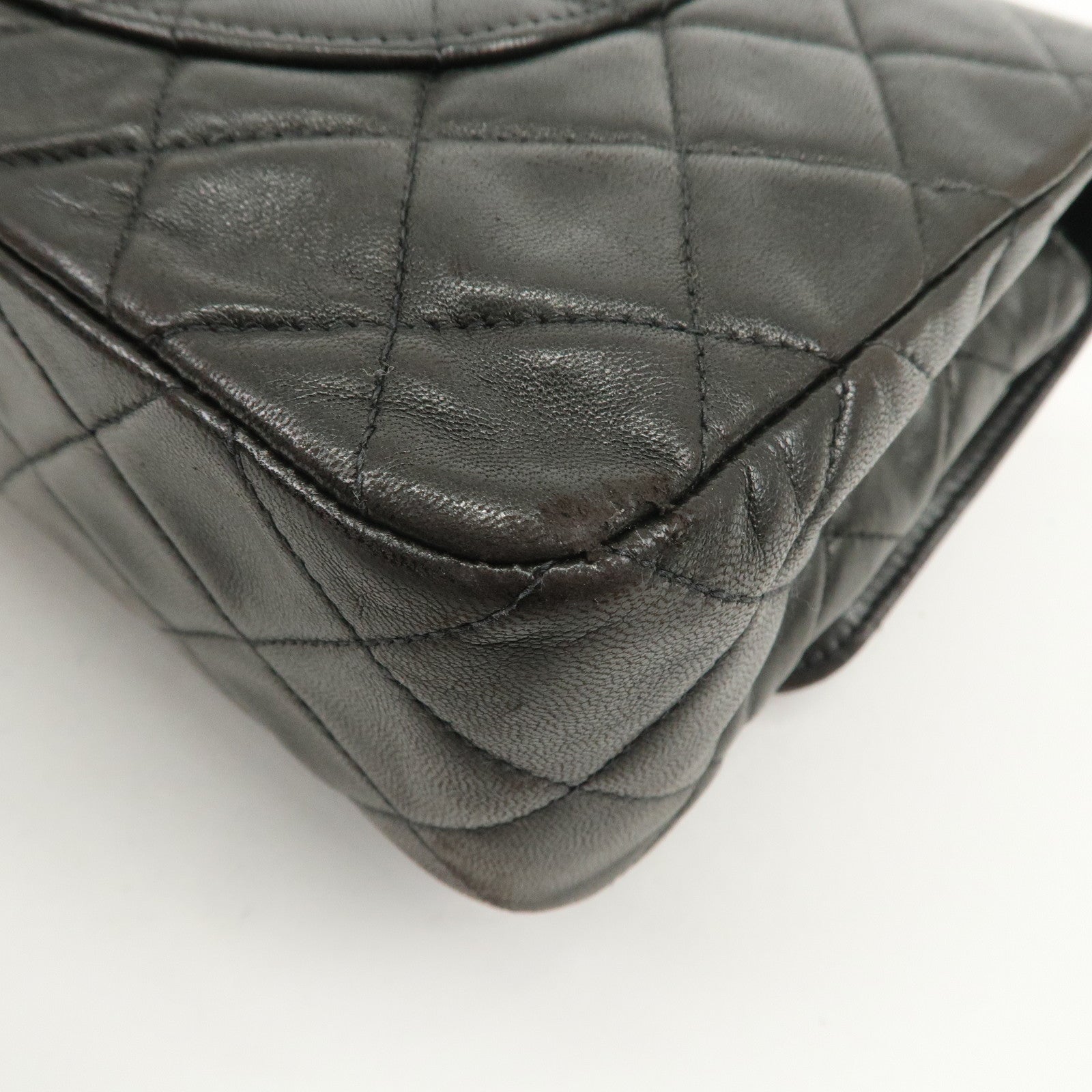 CHANEL Matelasse Lamb Skin Chain Shoulder Bag Black A01112