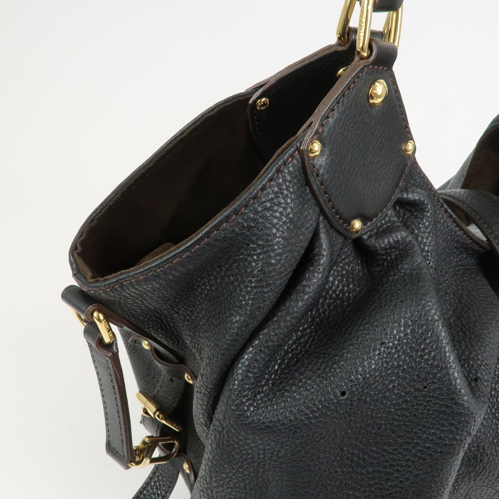 Louis Vuitton Monogram Mahina XL Leather Hand Bag Noir M95547