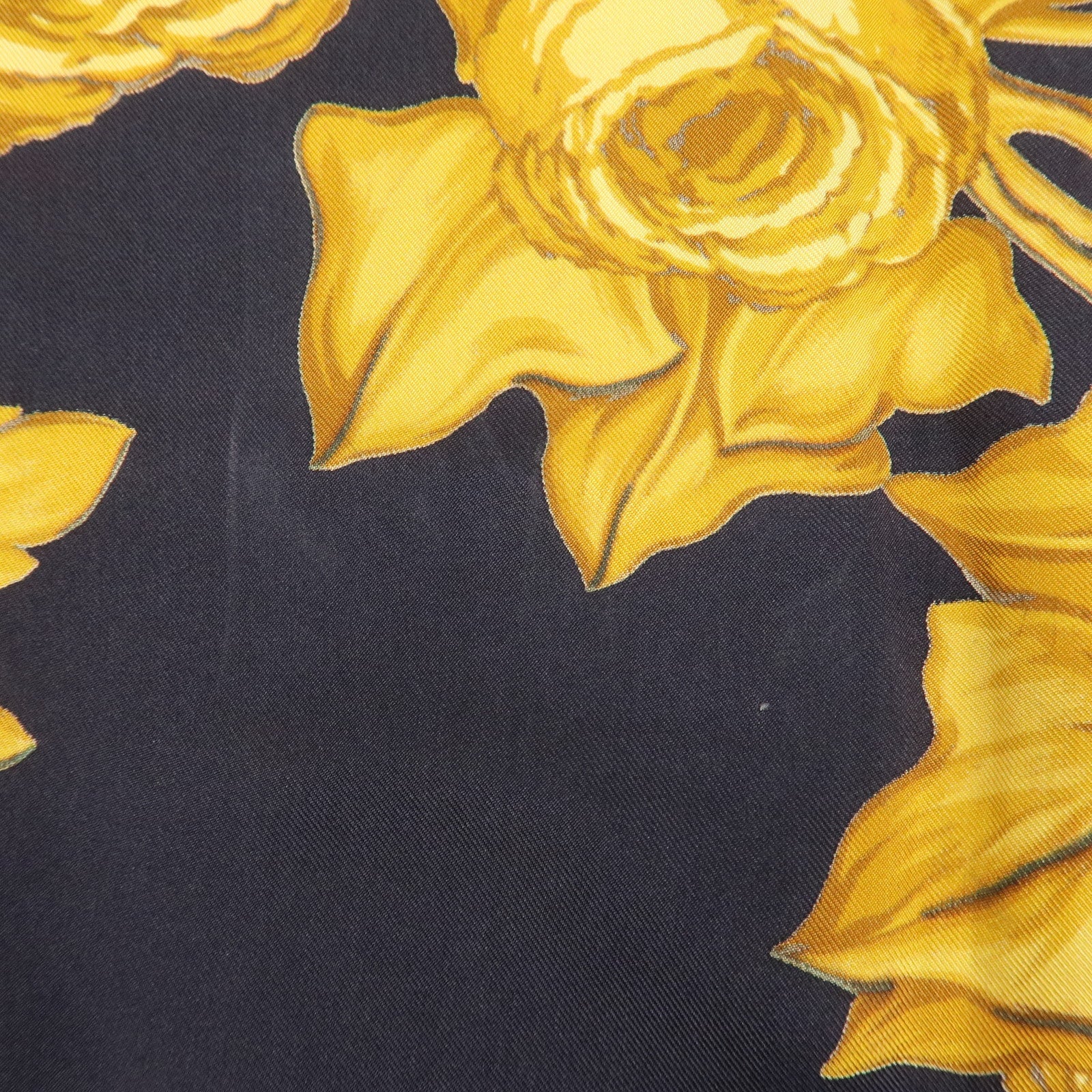 CHANEL Silk 100% Flower Chain Print Scarf Black Gold