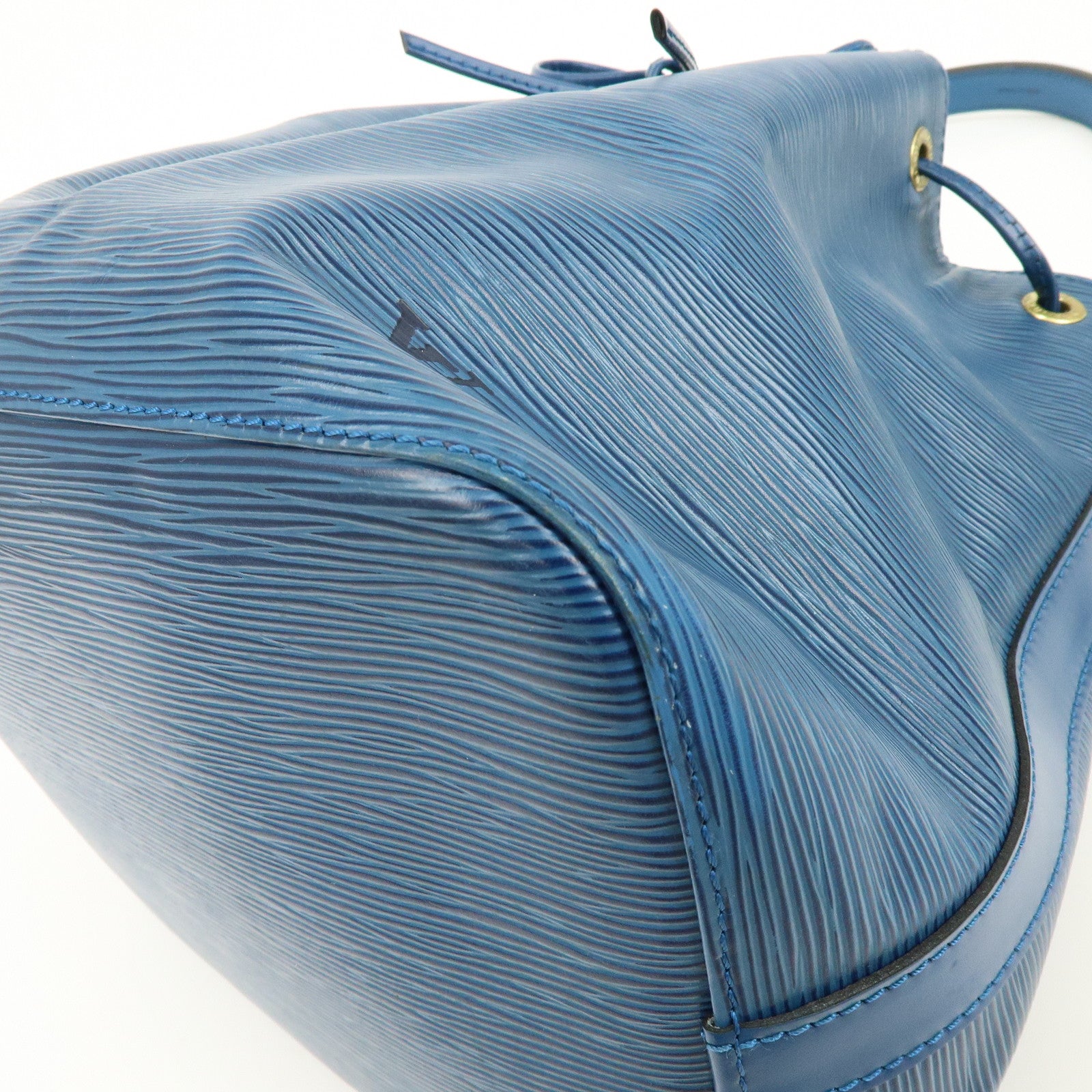 Louis Vuitton Epi Petit Noe Shoulder Bag Toledo Blue M44105