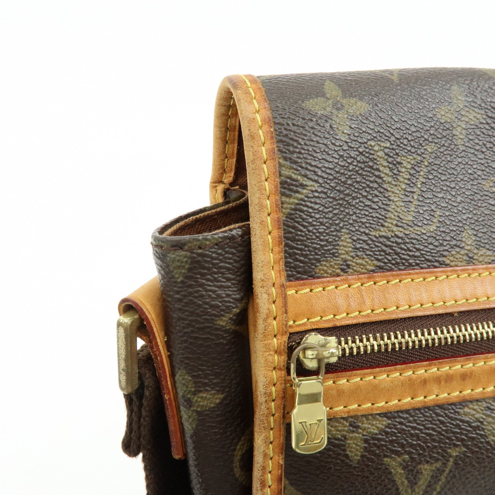 Louis Vuitton Monogram Messenger Bosphore PM Shoulder Bag M40106