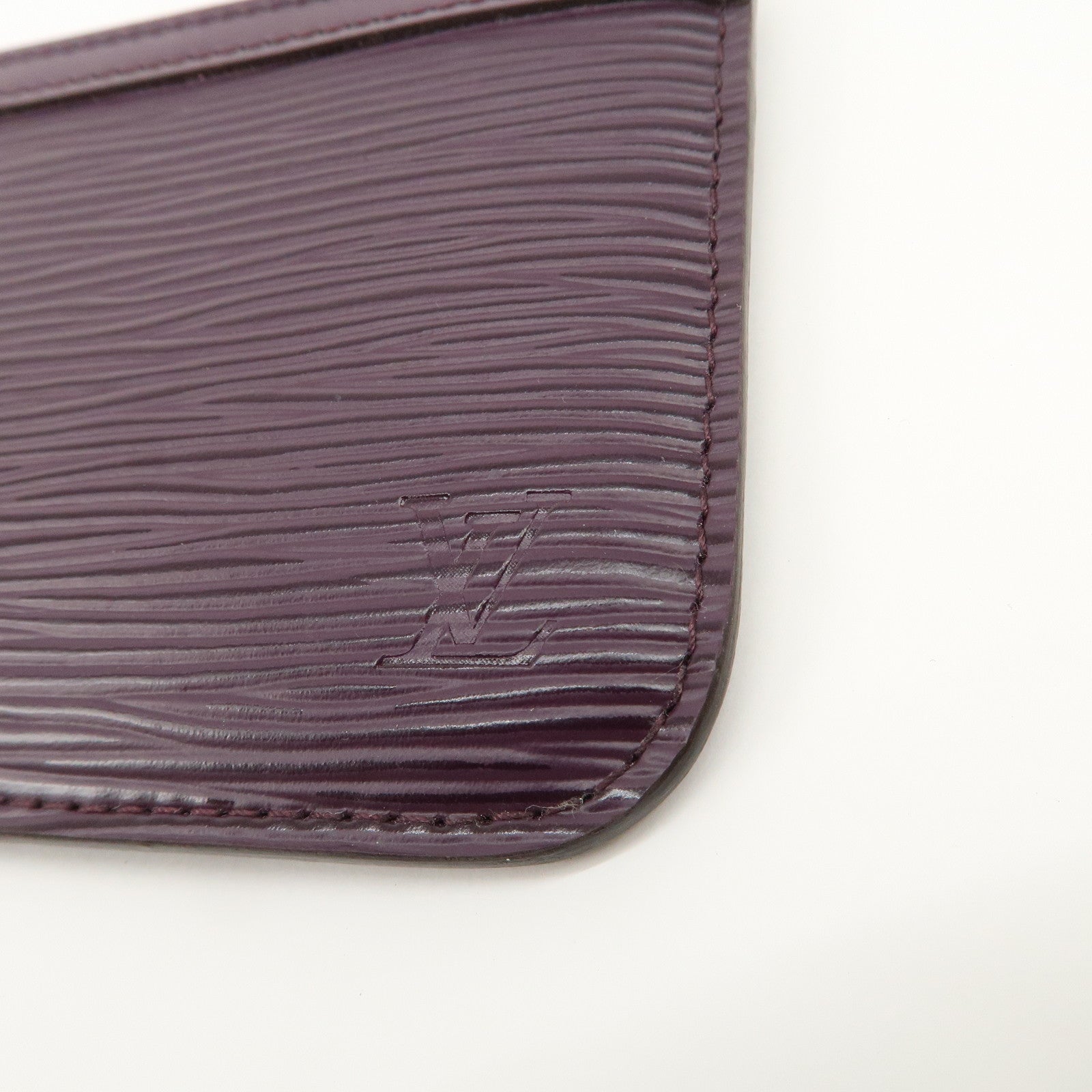 Louis Vuitton Epi Pochette Cles NM Coin Case Key Case Cassis M6660K