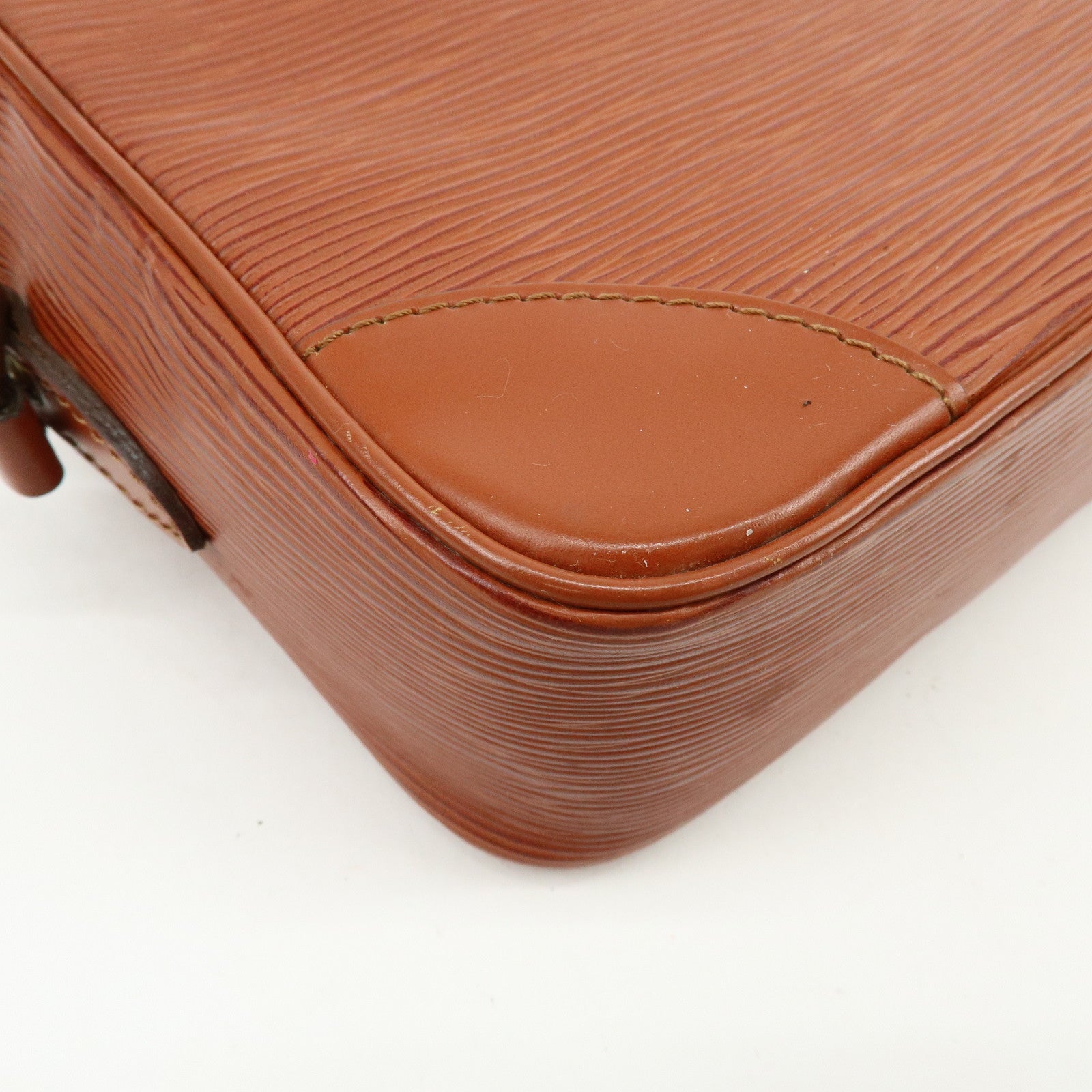 Louis Vuitton Epi Trocadero 24 Shoulder Crossbody Bag Brown M52313