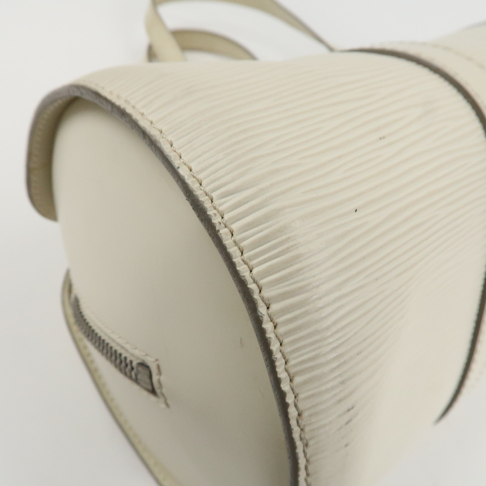 Louis Vuitton Epi Leather Soufflot Shoulder Bag Hand Bag Ivory White Used