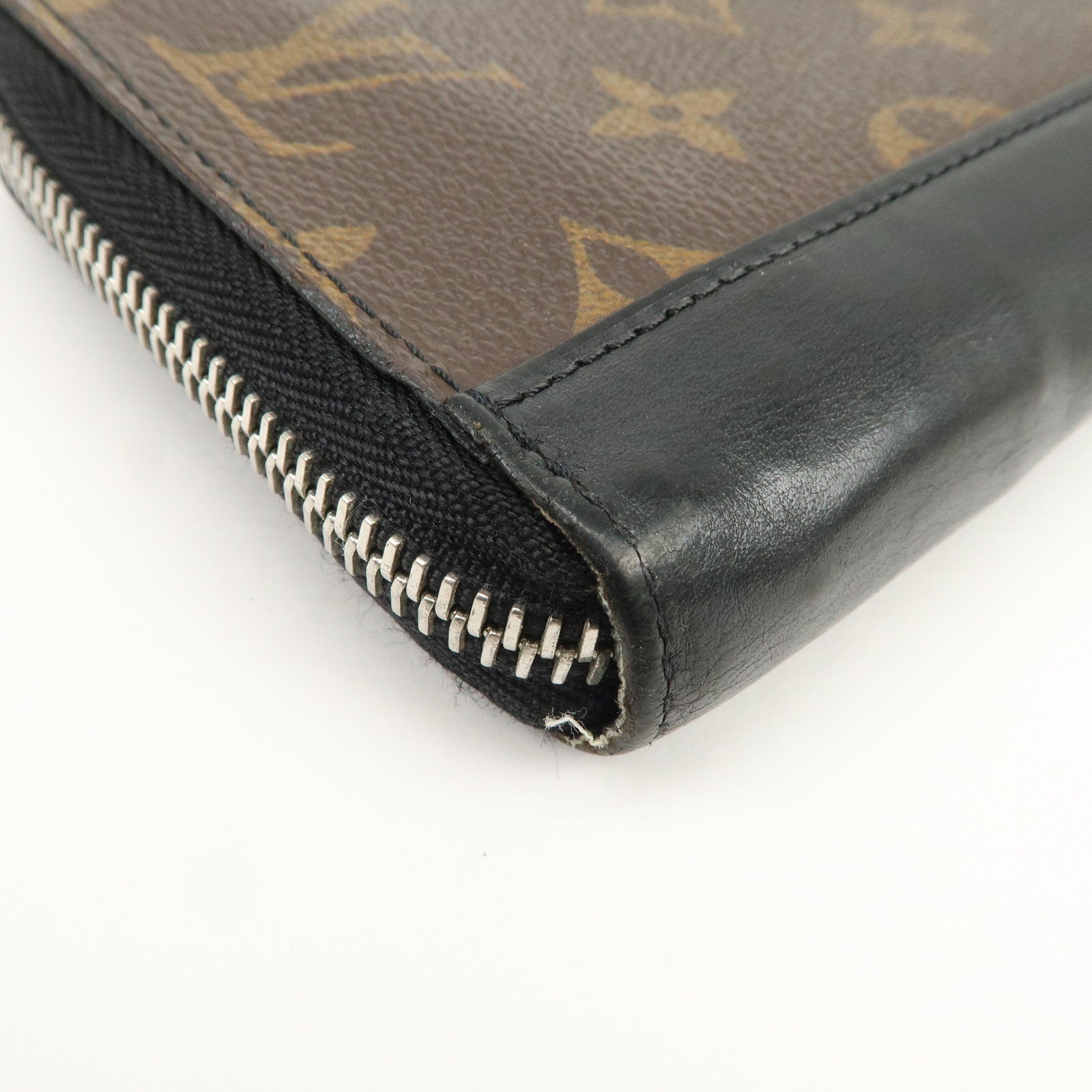 Louis Vuitton Monogram Macassar Zippy Wallet Vertical M60109