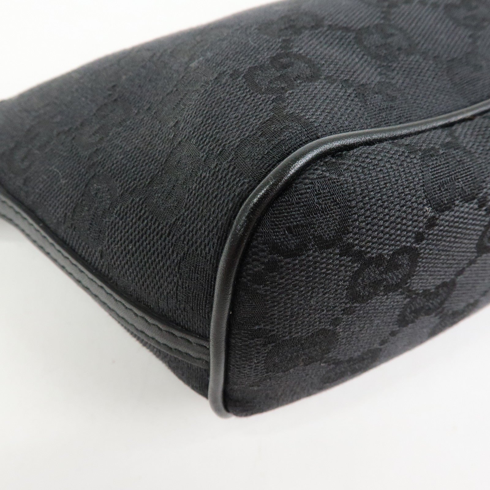 GUCCI Boat Bag GG Canvas Accessory Pouch Hand Bag Black 07198