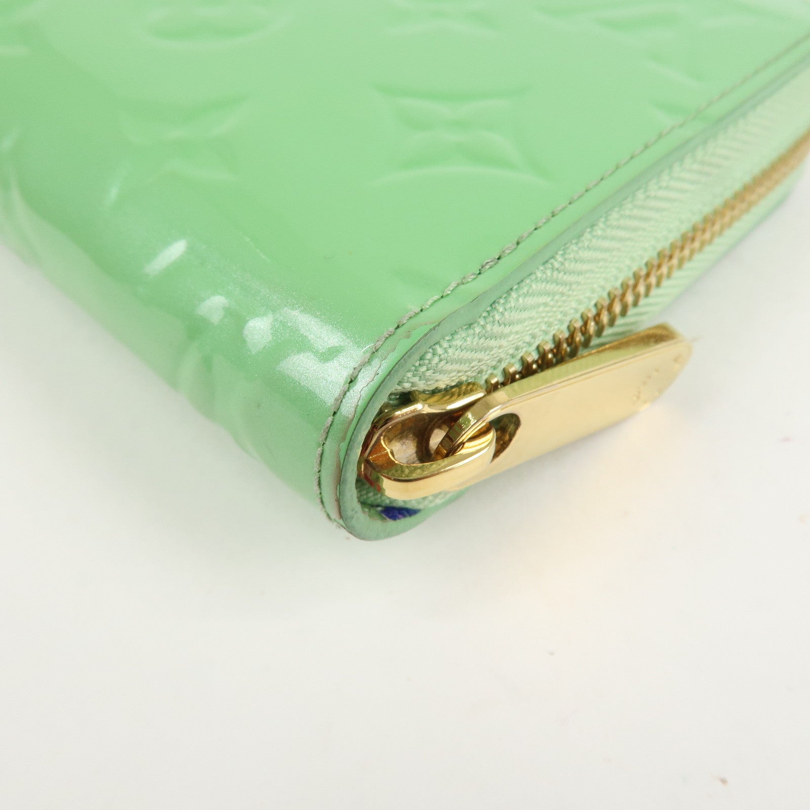 Louis Vuitton Monogram Vernis Zippy Wallet Light Green M82065 Used