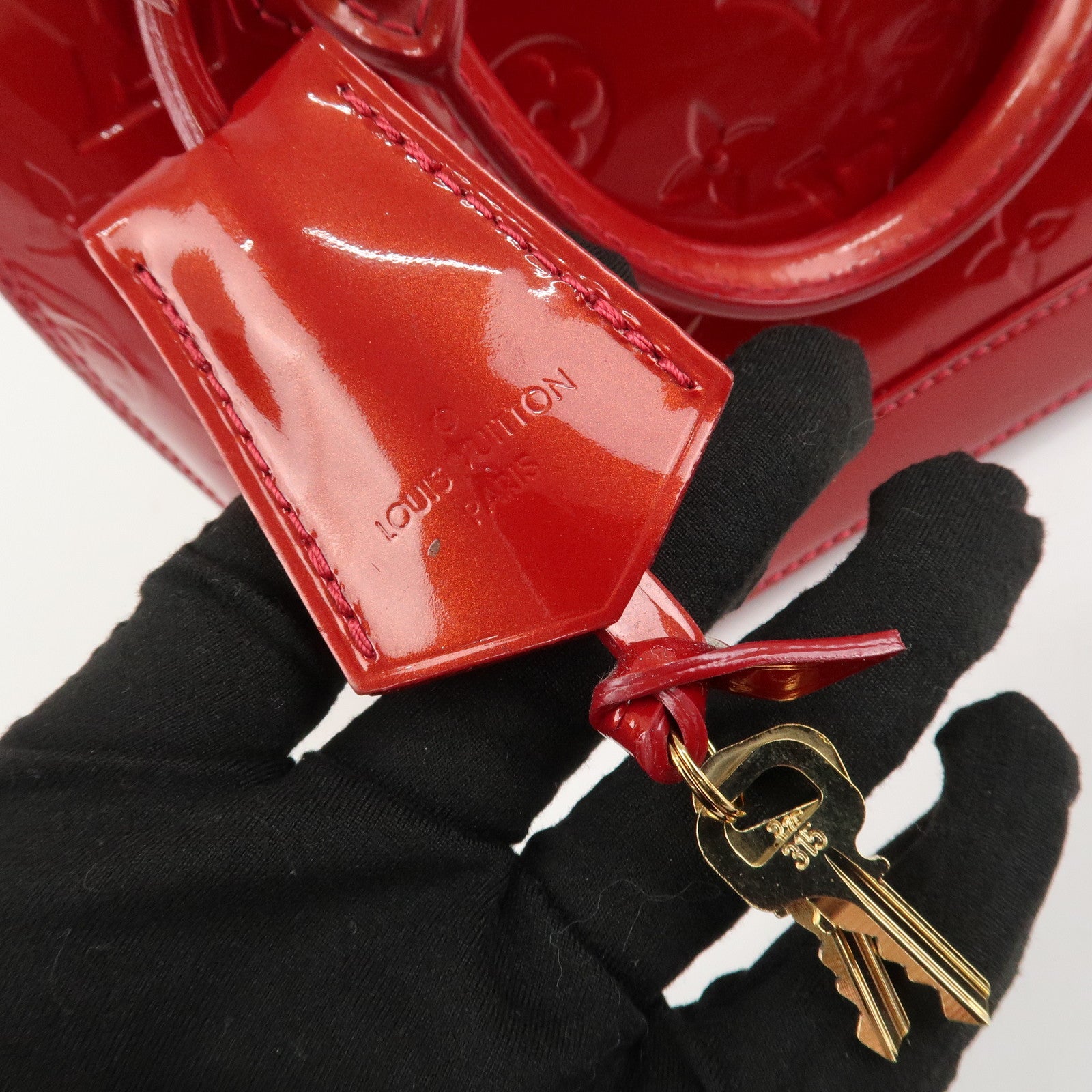 Louis Vuitton Monogram Vernis Alma BB 2Way Bag Red POMME D'AMOUR M91606 Used