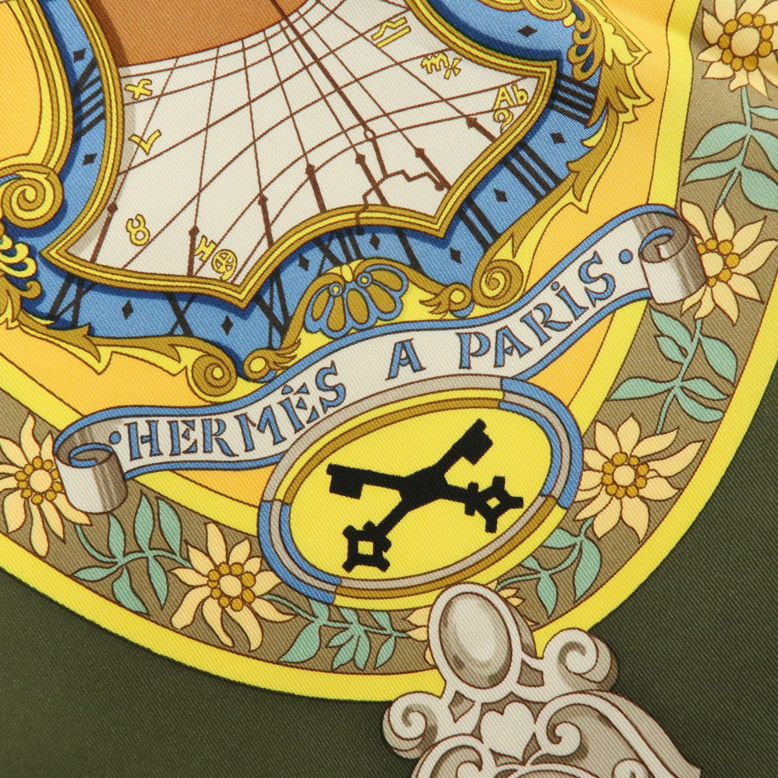 HERMES Carre 90 Silk 100% Scarf IN SALZBURG Beige Yellow Khaki