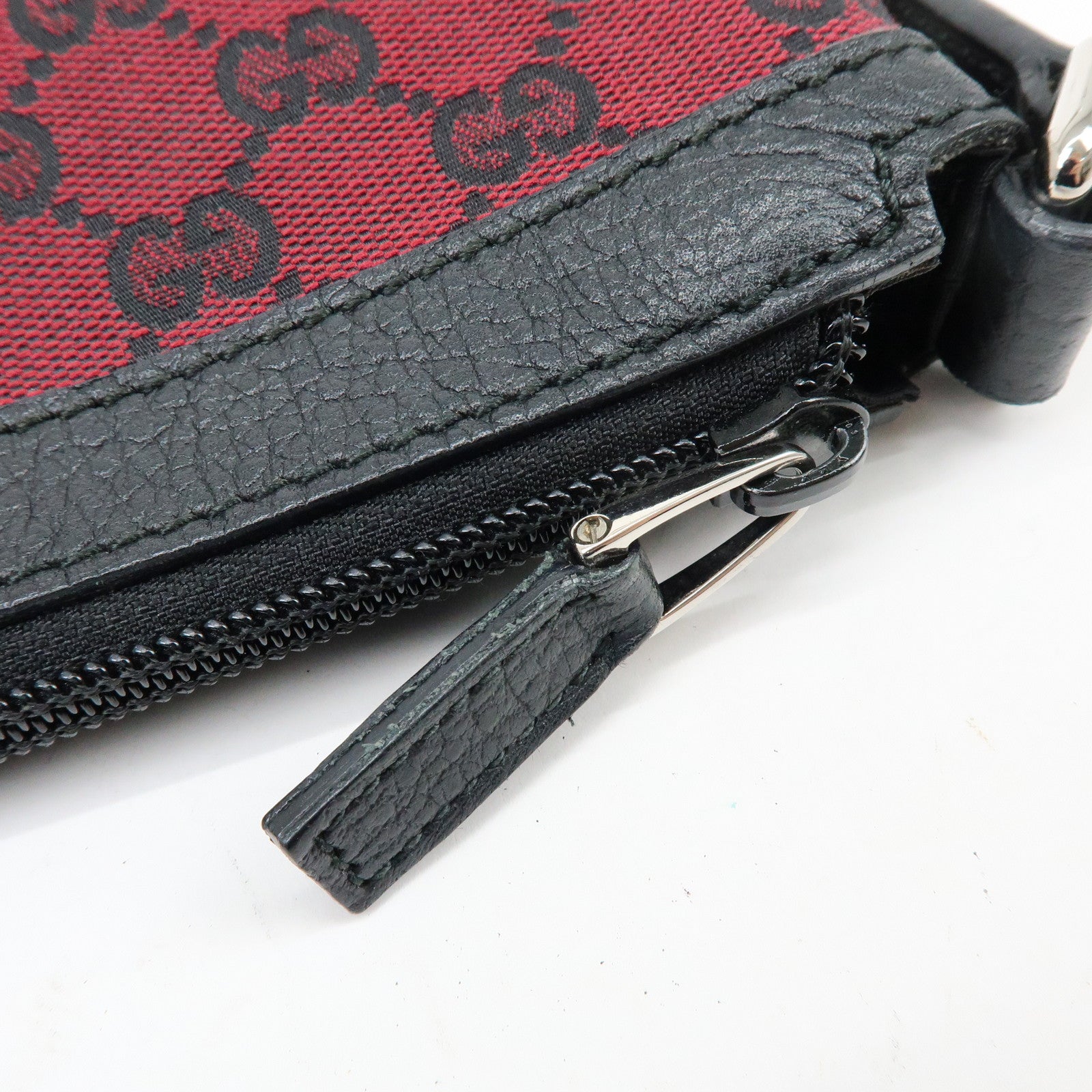 GUCCI GG Canvas Leather Shoulder Bag Crossbody Bag Red Black 272380