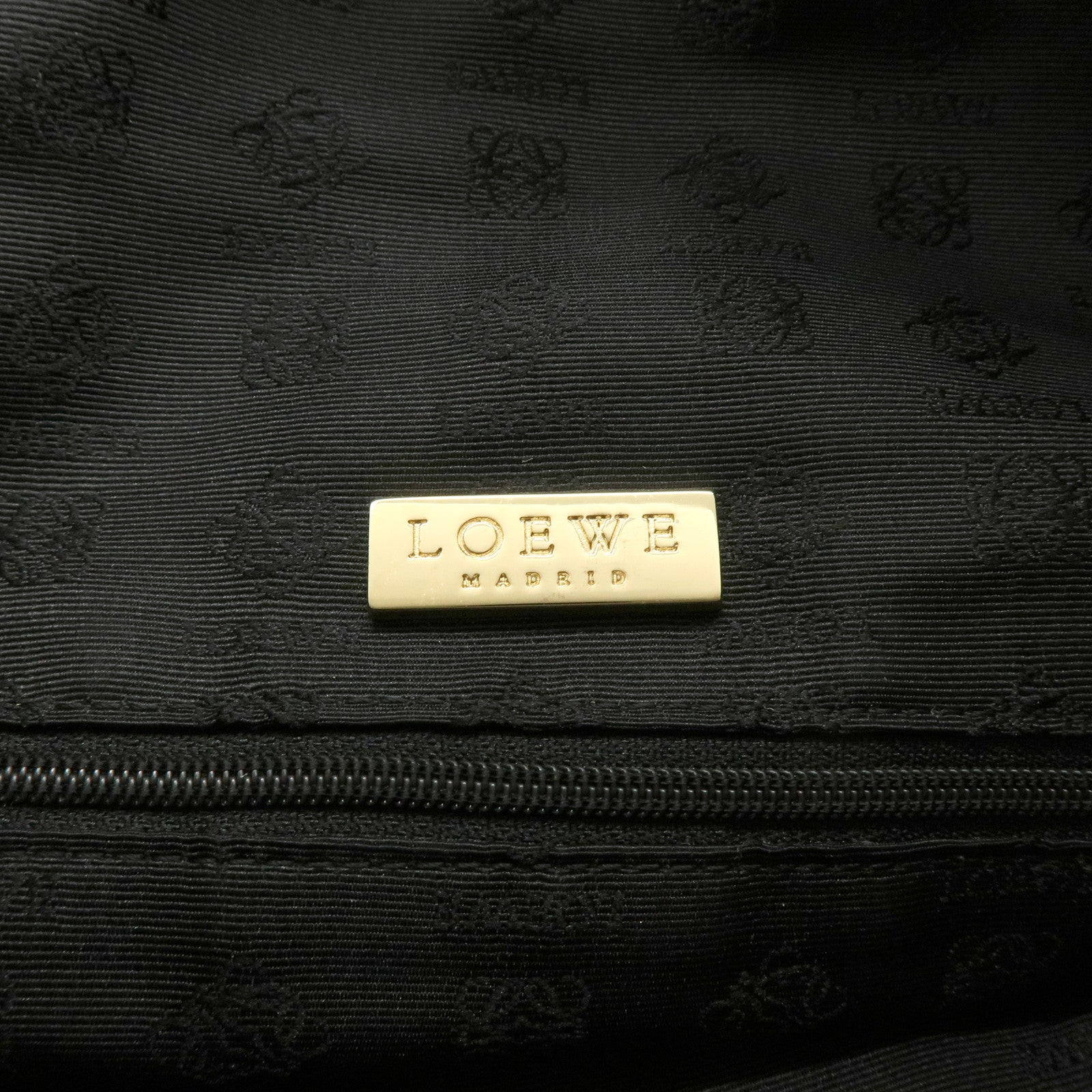 LOEWE Leather Drawstring Shoulder Bag Hand Bag Ivory