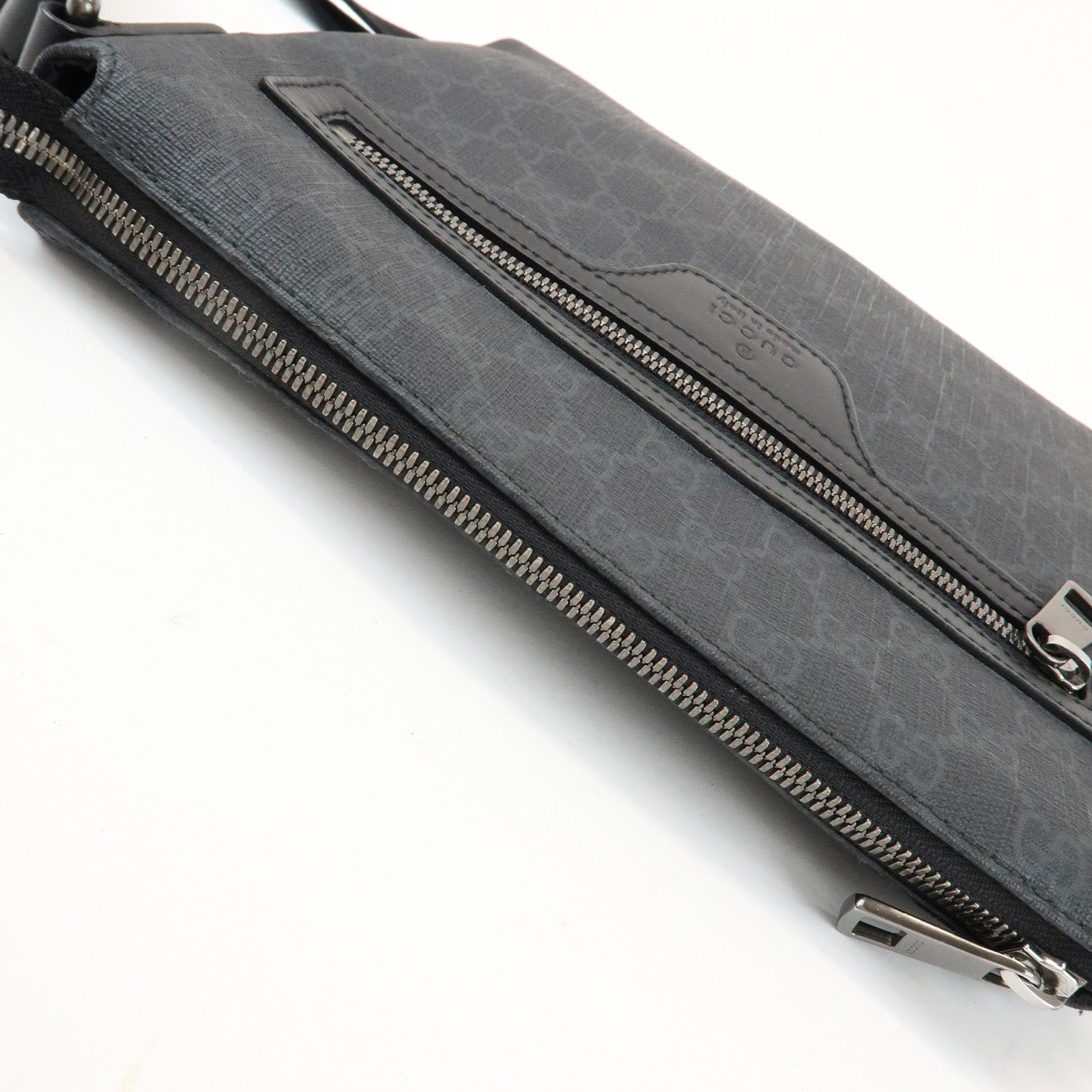 GUCCI GG Supreme PVC Leather Shoulder Crossbody Bag Black 387514