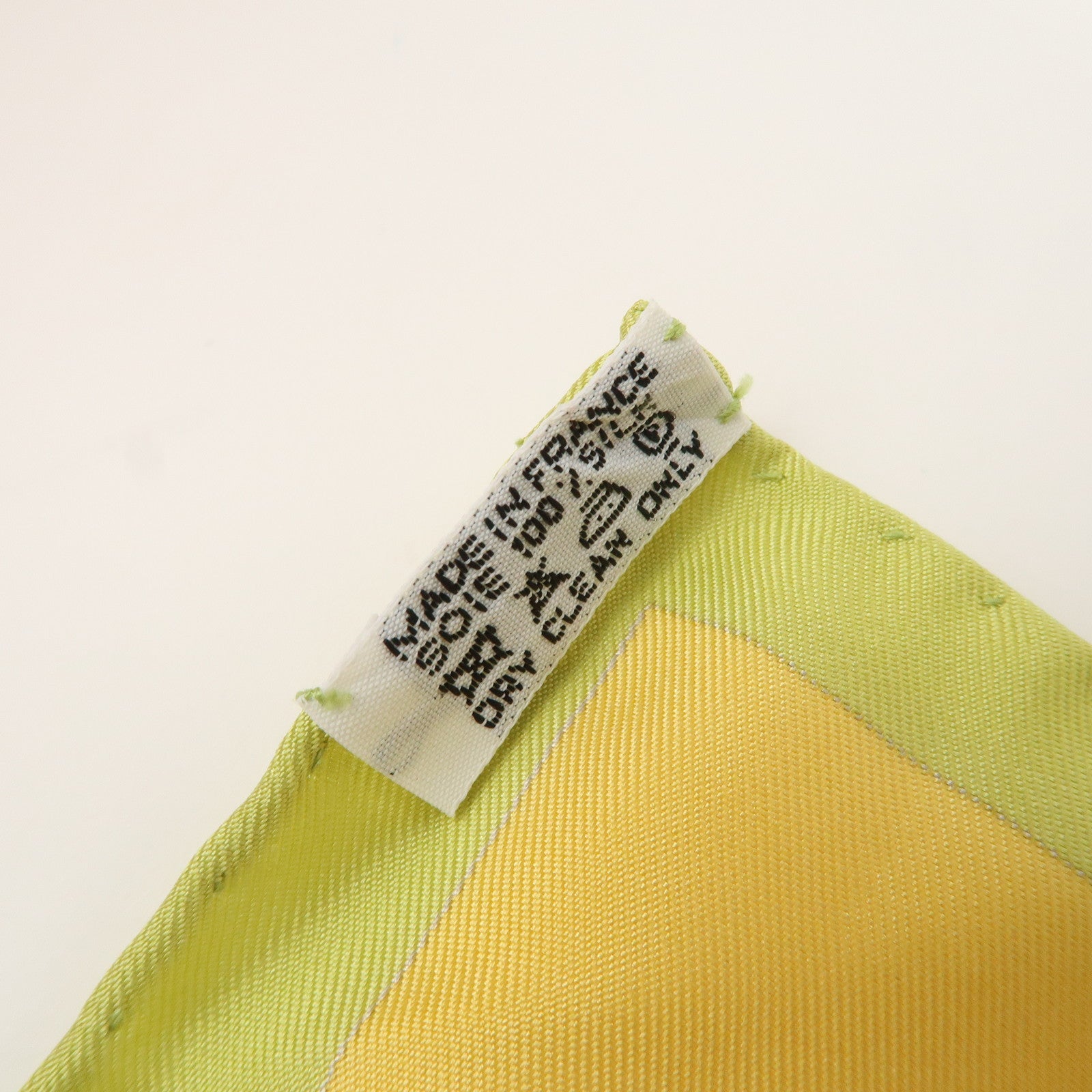 HERMES Carre 90 Silk 100% Scarf Au Gre Du Ven Yellow Light Green Used