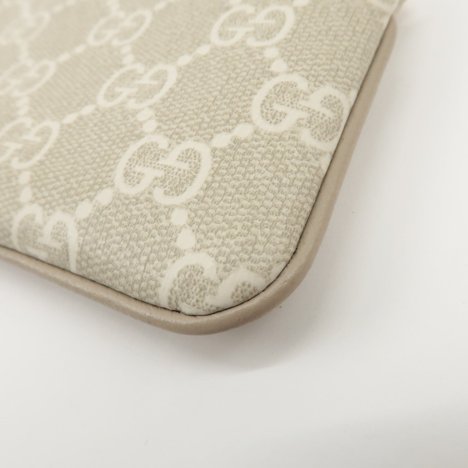 GUCCI GG Supreme Leather Coin Case Key Case Greige White 772321 Used