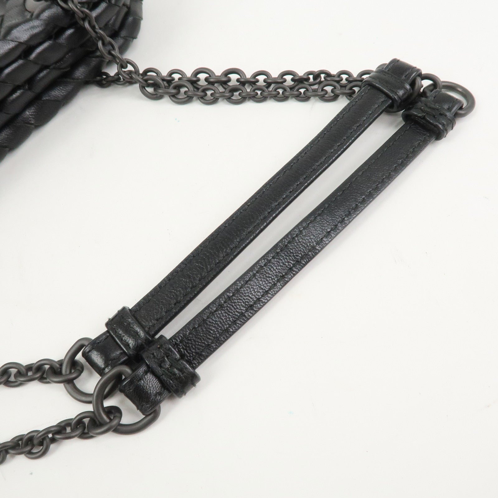 BOTTEGA VENETA Intrecciato Leather Chain Shoulder Bag Black 293747