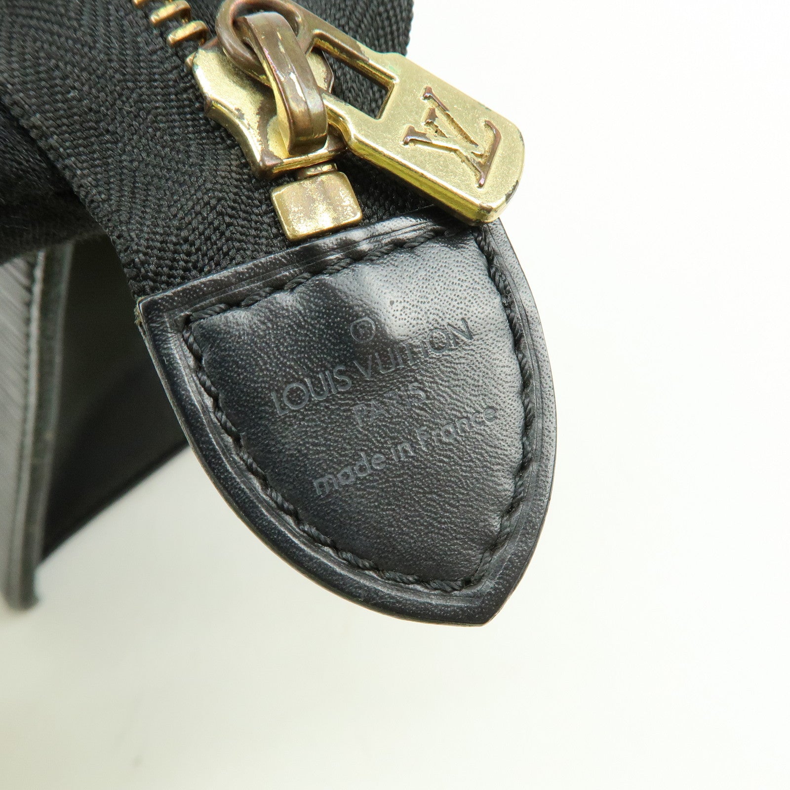 Louis Vuitton Epi Leather Sac Triangle Hand Bag Noir Black M52092