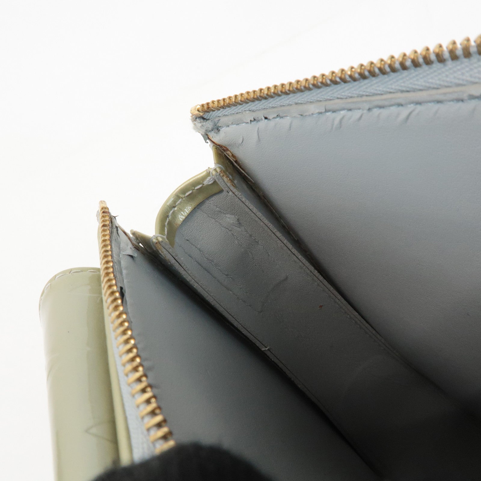 Louis Vuitton Monogram Vernis Motto Shoulder Bag Gray M91030 Used