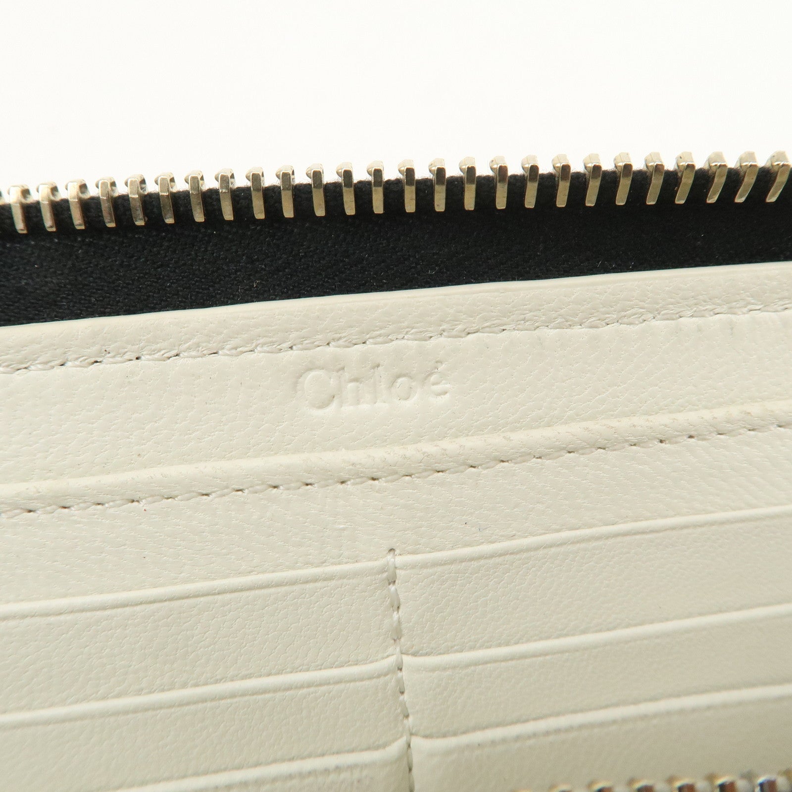 Chloe Logo Leather Round Zippy Long Wallet Black