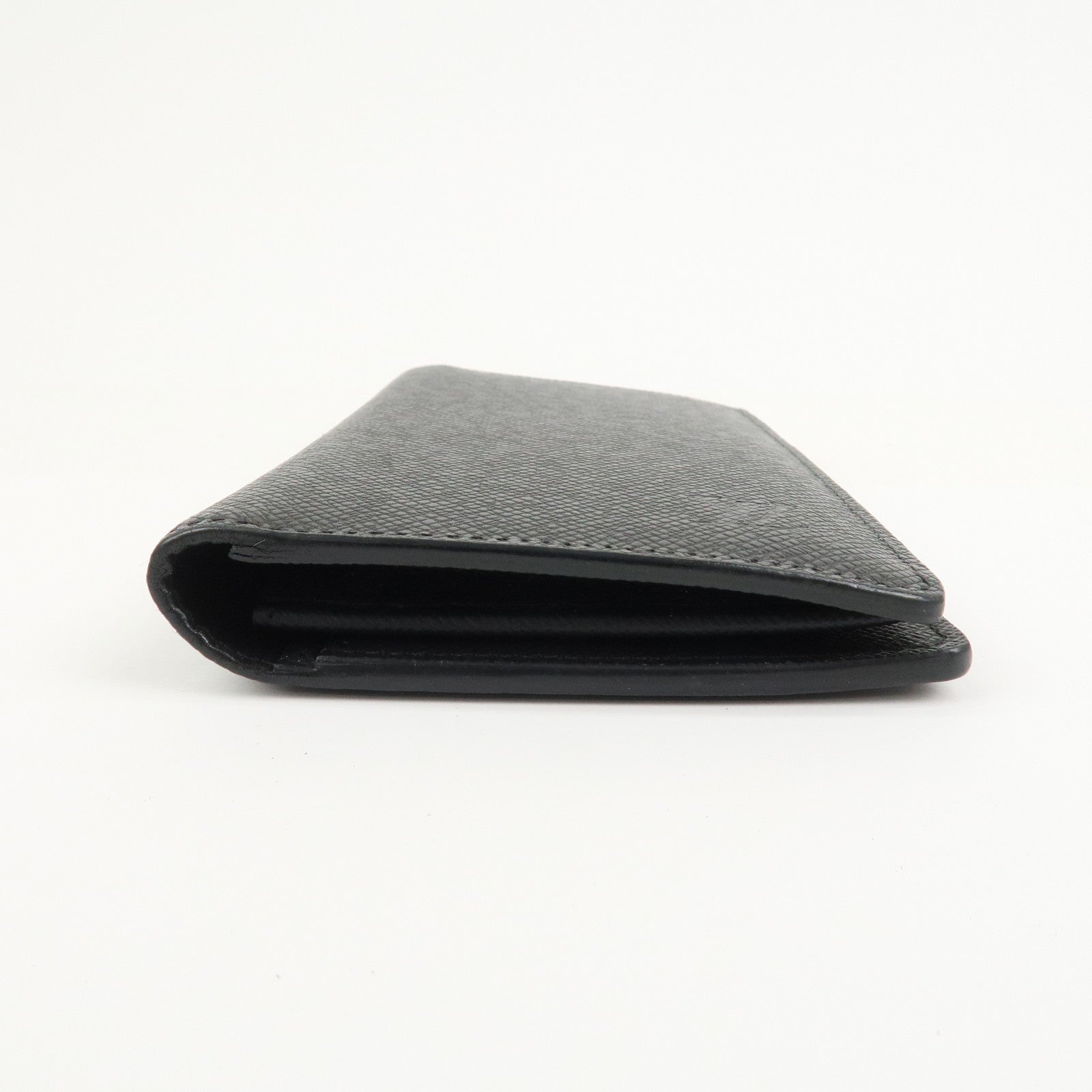 Louis Vuitton Taiga Portefeuille Brazza Bi-fold Long Wallet M30501