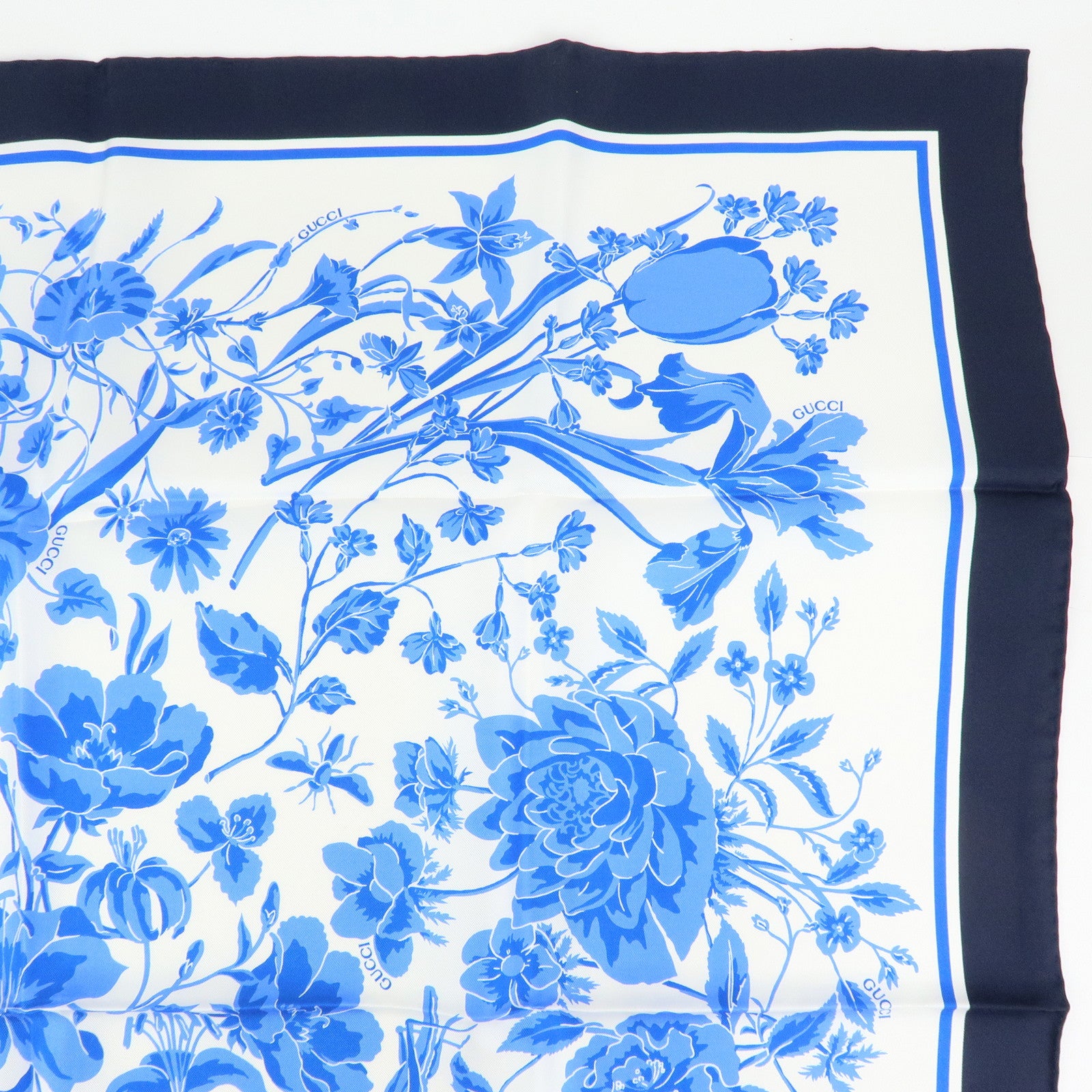 GUCCI Flora Silk 100% Scarf Flower Print Blue Navy White 786252