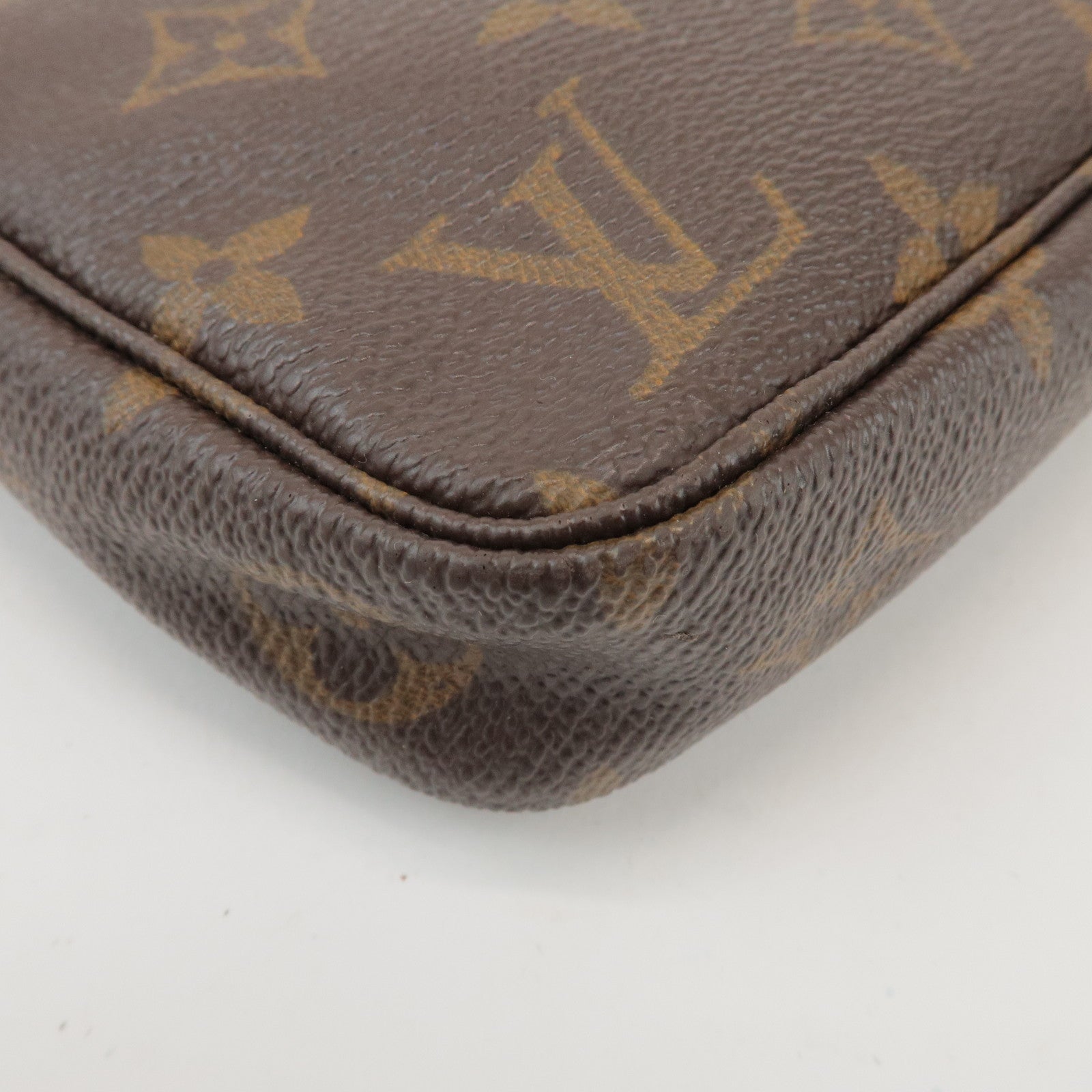 Louis Vuitton Monogram Pochette Accessoires Pouch Hand Bag M51980