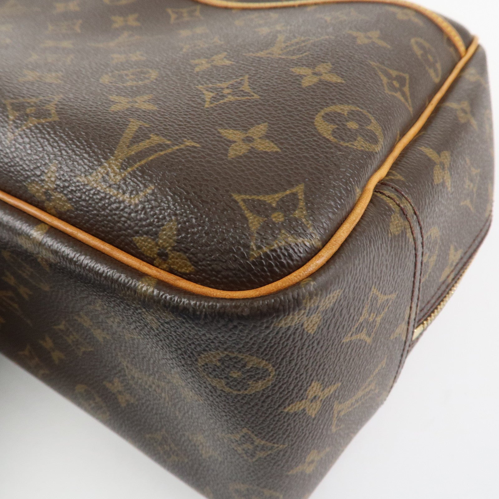 Louis Vuitton Leather Canvas Monogram Deauville Hand Bag M47270 Used
