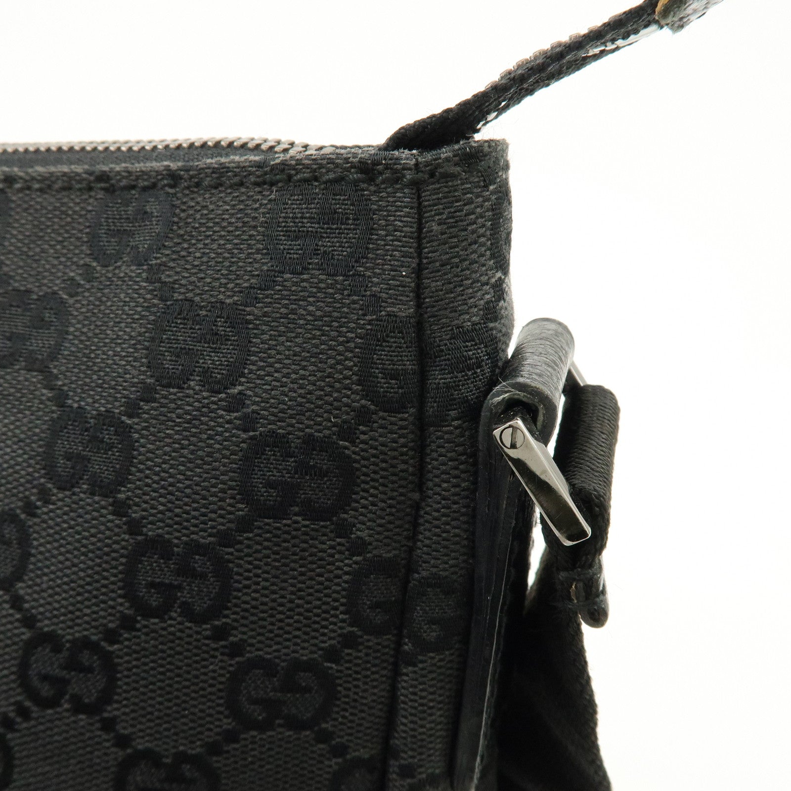 GUCCI GG Canvas Leather Shoulder Bag Messenger Bag Black 110054