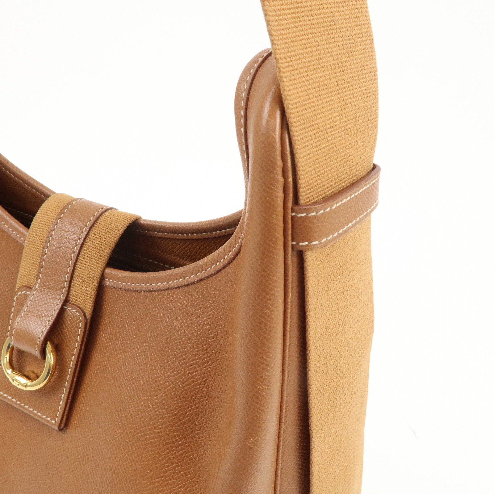 HERMES Sac Courchevel Leather Shoulder Bag A Stamped Gold