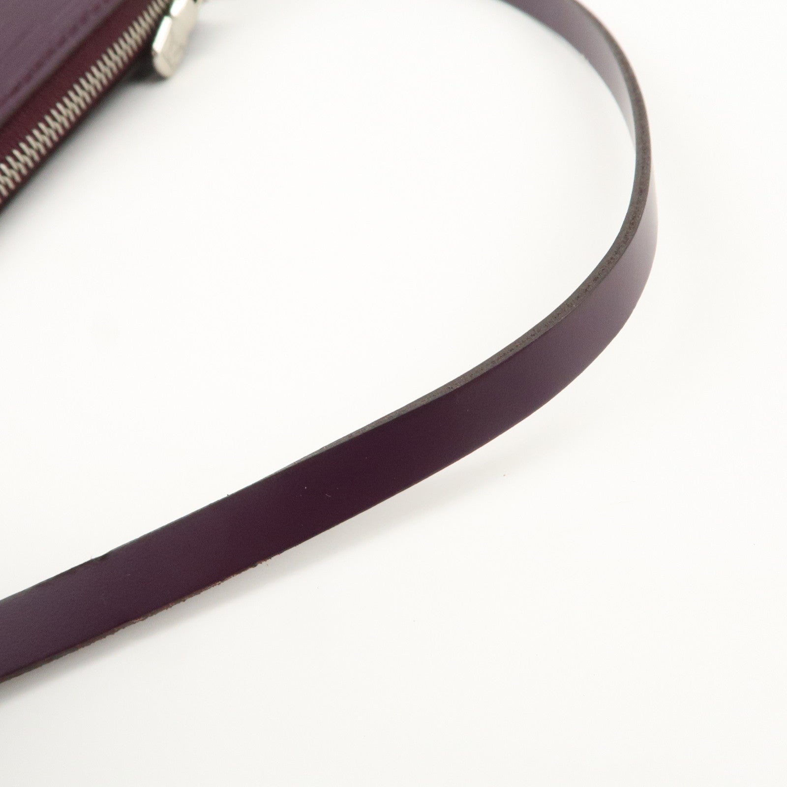 Louis Vuitton Epi Leather Pochette Accessoires Cassis M5298K