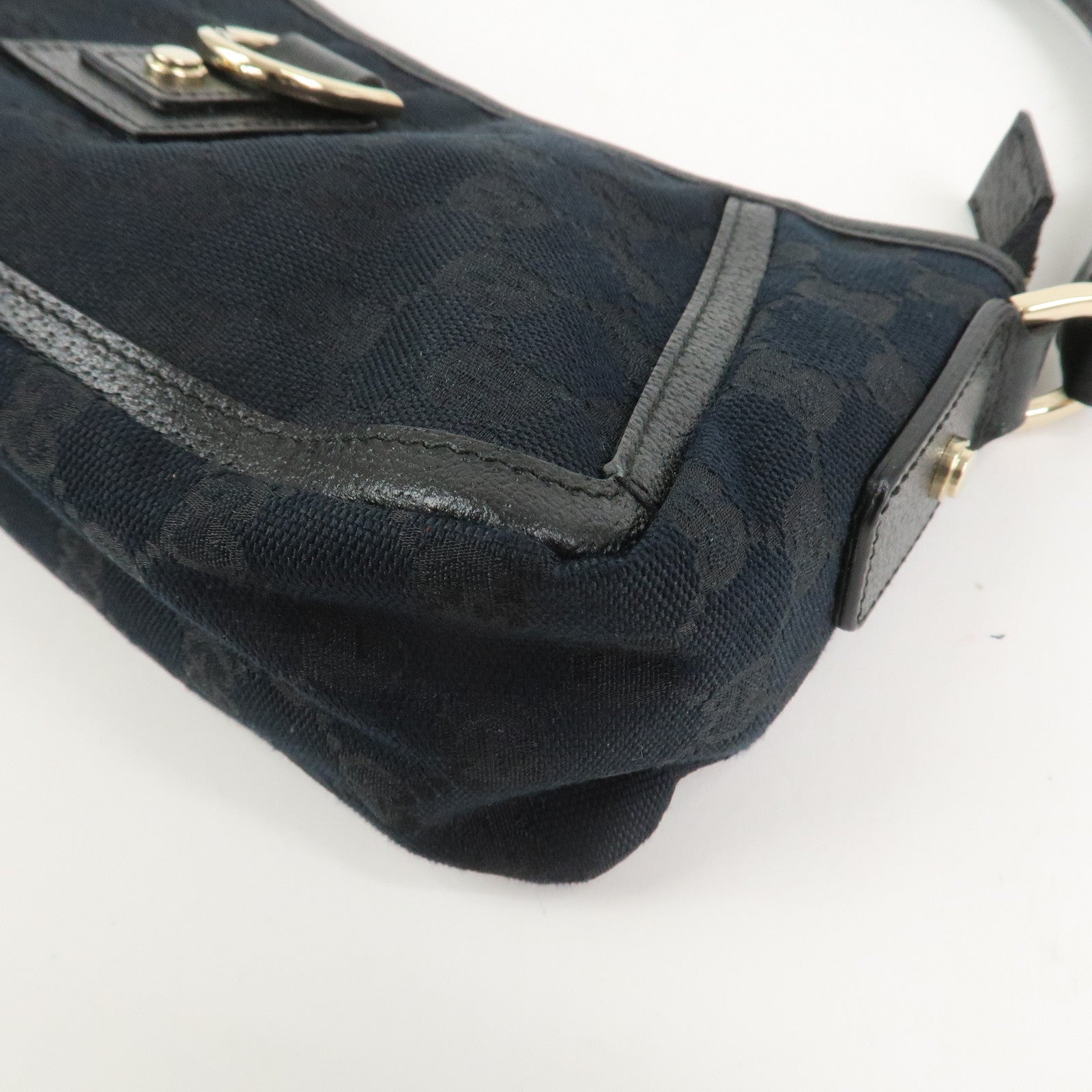 GUCCI Abbey GG Canvas Leather Shoulder Bag 130939