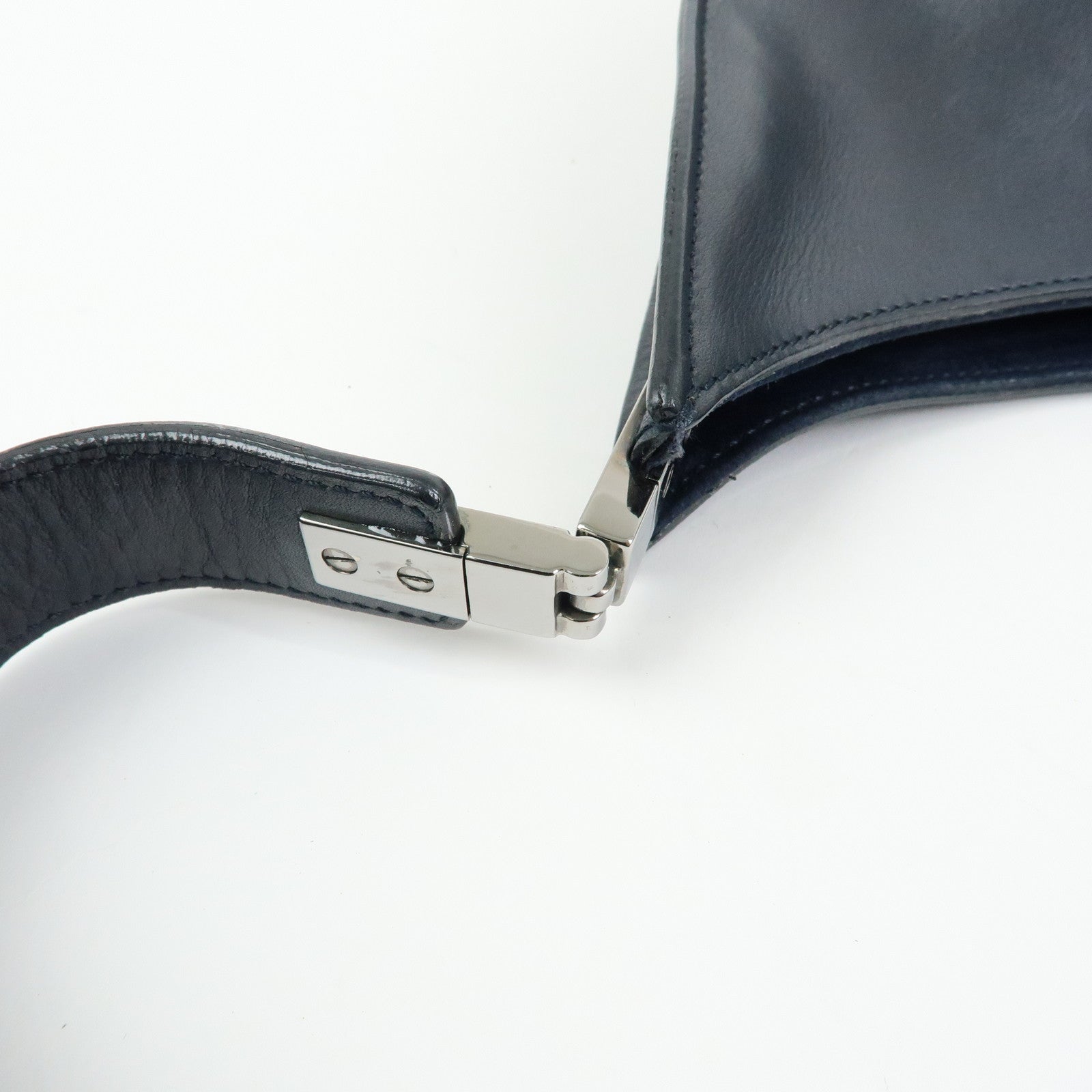 GUCCI Logo Leather Shoulder Bag Hand Bag Navy 001・3767