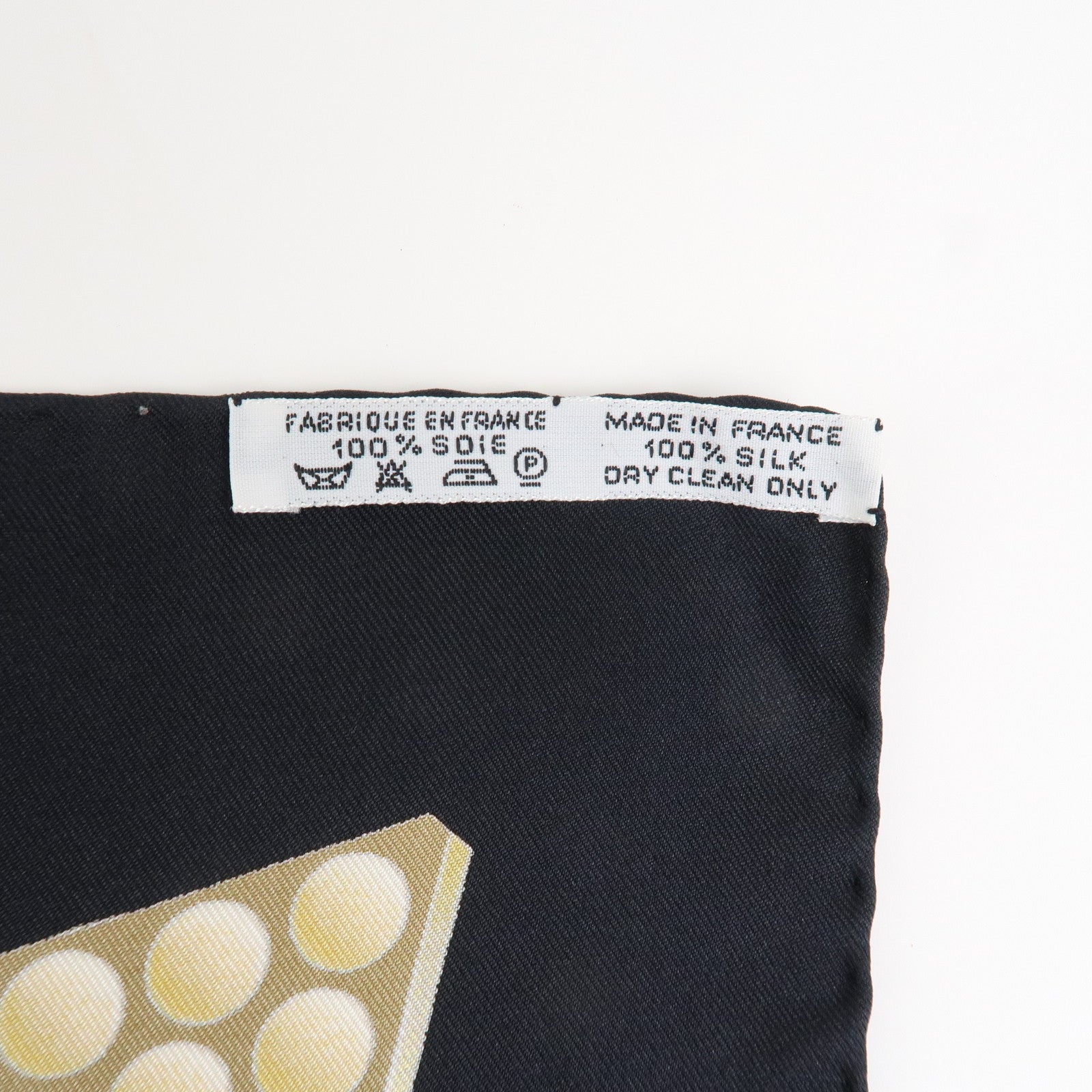 HERMES Carre 90 Silk 100% Scarf L'OR DES CHEFS Gold Black Used