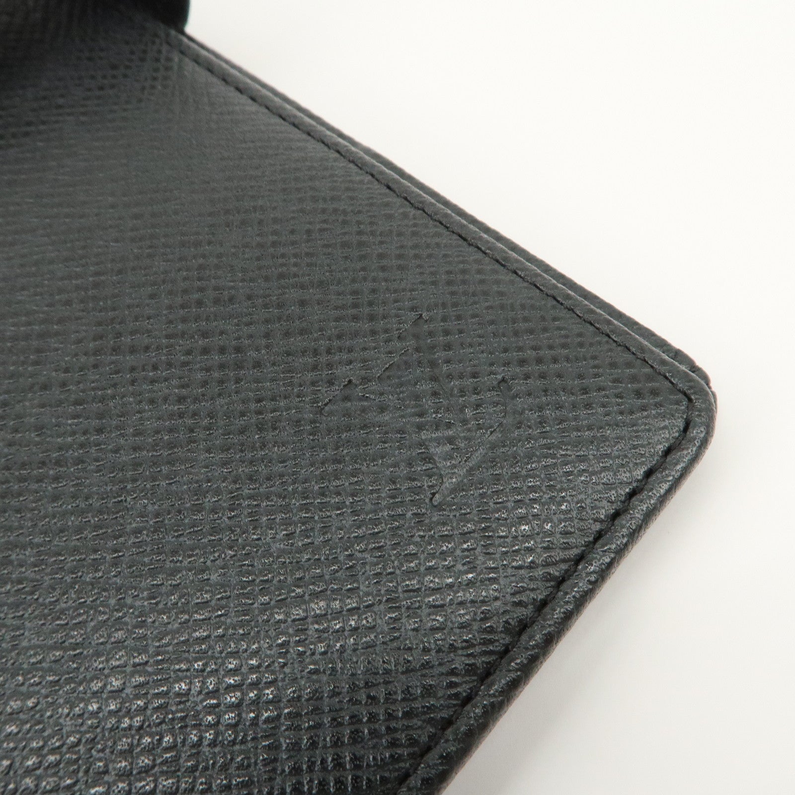 Louis Vuitton Taiga Agenda GM Planner Cover Ardoise R20232