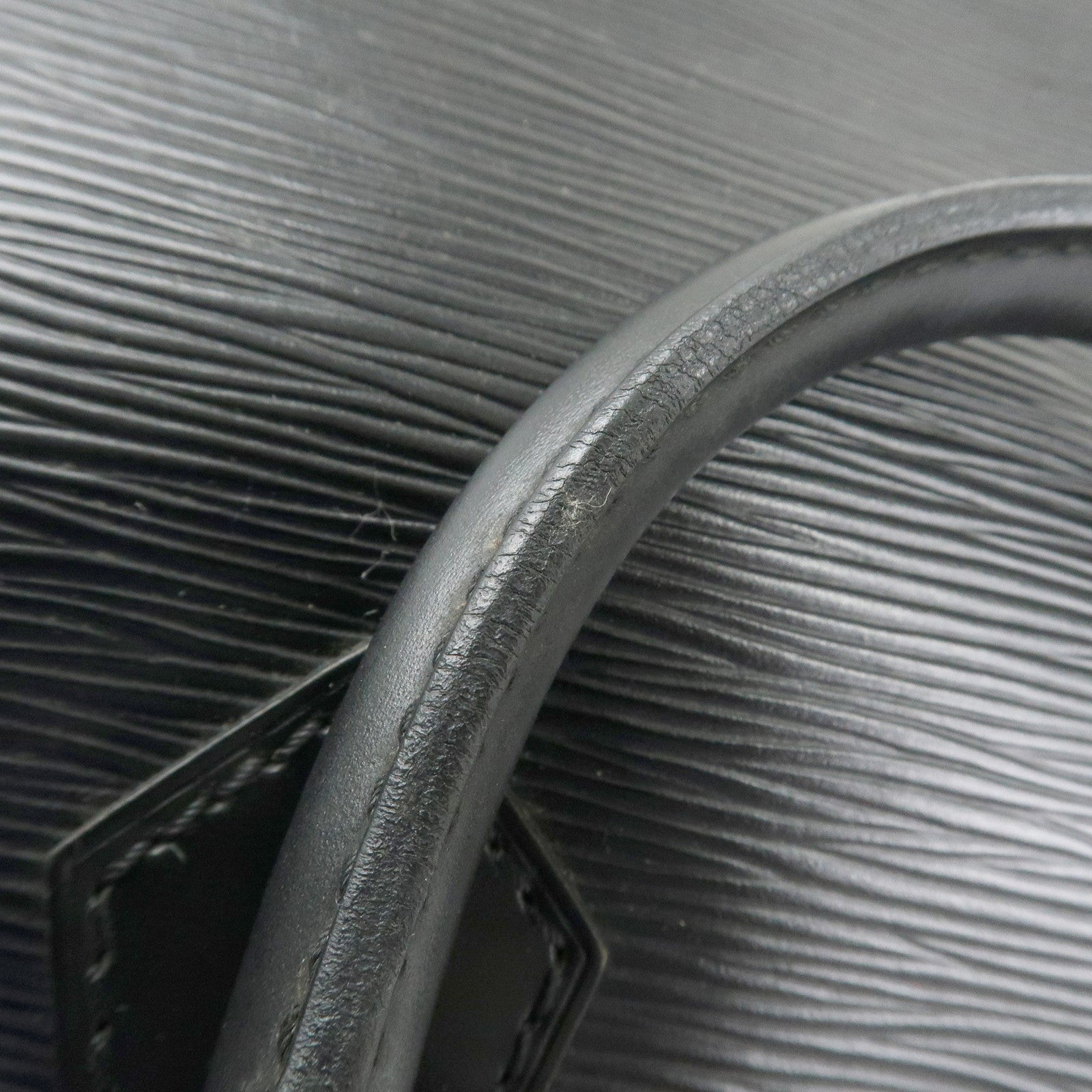 Louis Vuitton Epi Leather Speedy 25 Hand Bag Boston Bag Noir M59032