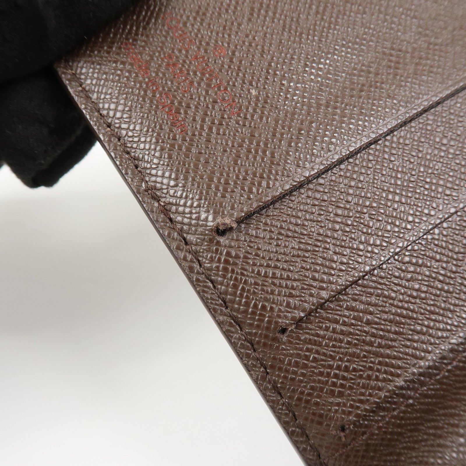 Louis Vuitton Damier Compact Zippy Bi-fold Small Wallet N61668