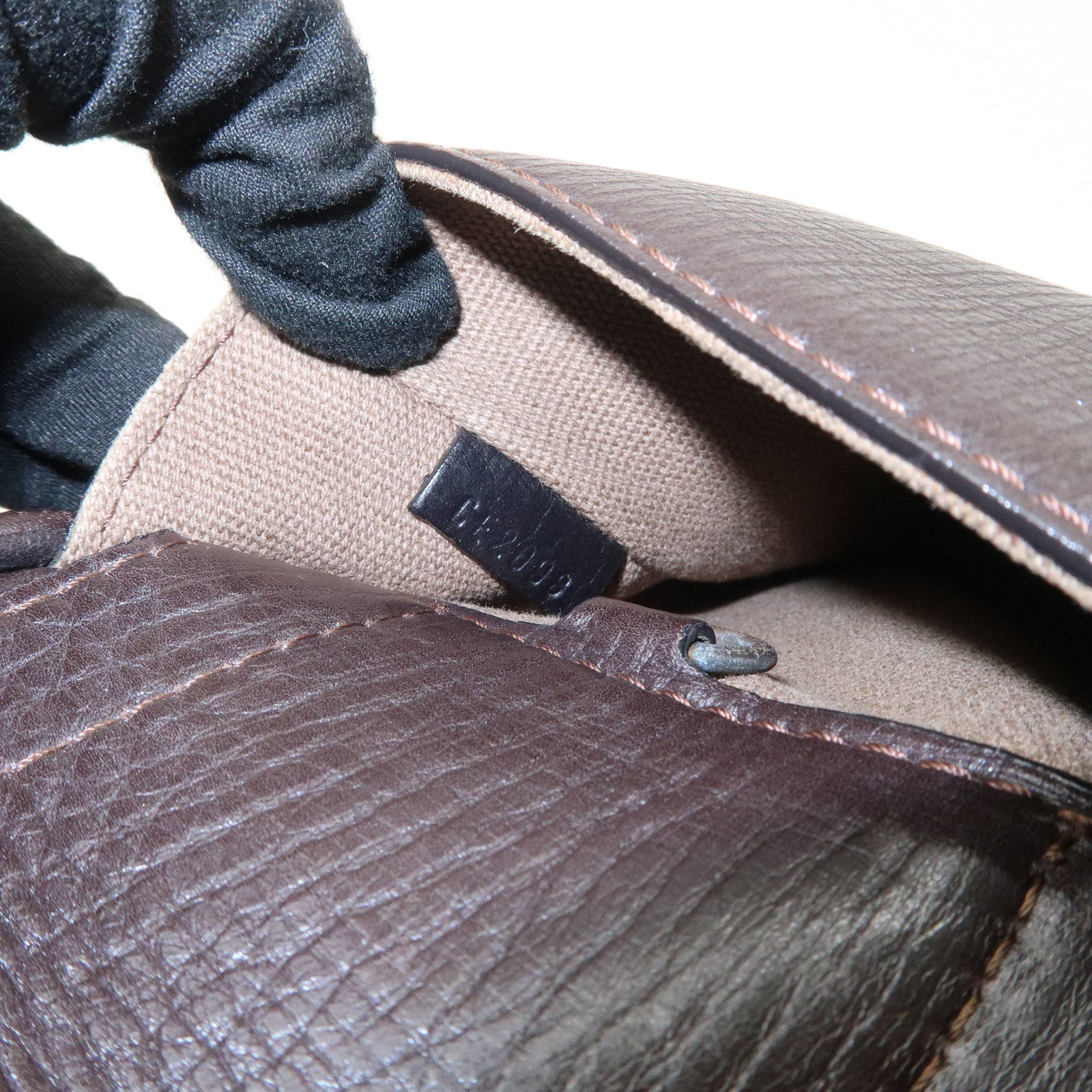 Louis Vuitton Utah Leather Irokuwa Crossbody Bag Cafe M92534 Used